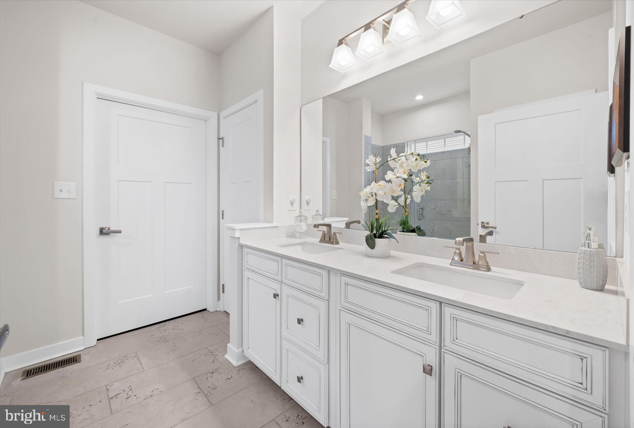 LONGWOOD PRESERVE - Residential