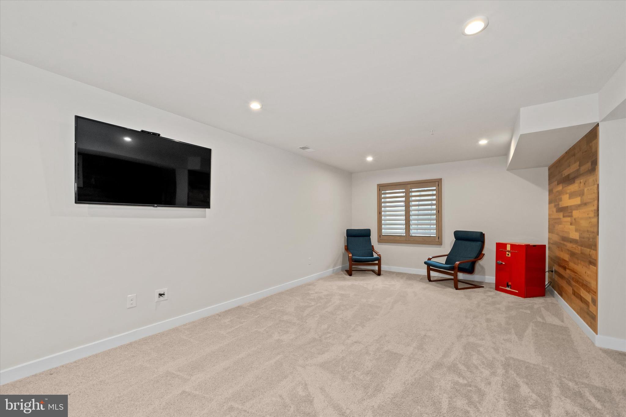 LONGWOOD PRESERVE - Residential