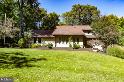 Homes For Sale - 30 Robin Lea Lane<br/> FLEETWOOD, PA 19522