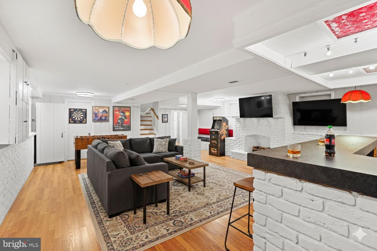 HILLANDALE - Residential