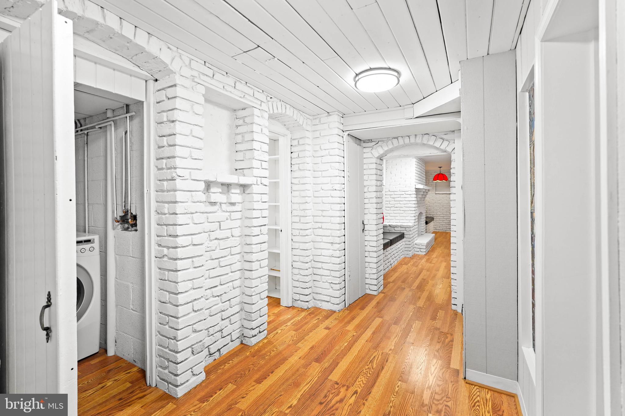 HILLANDALE - Residential