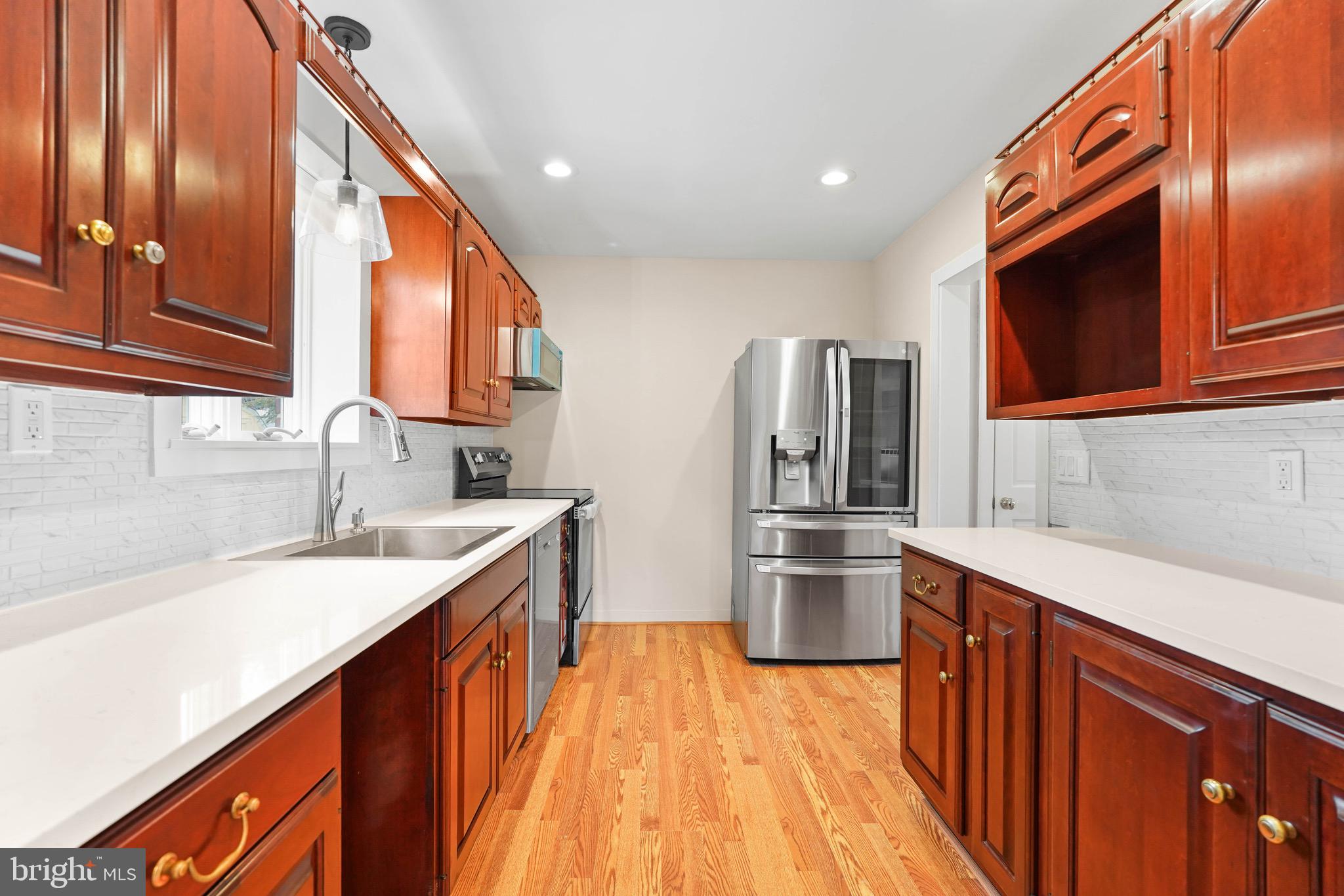 HILLANDALE - Residential