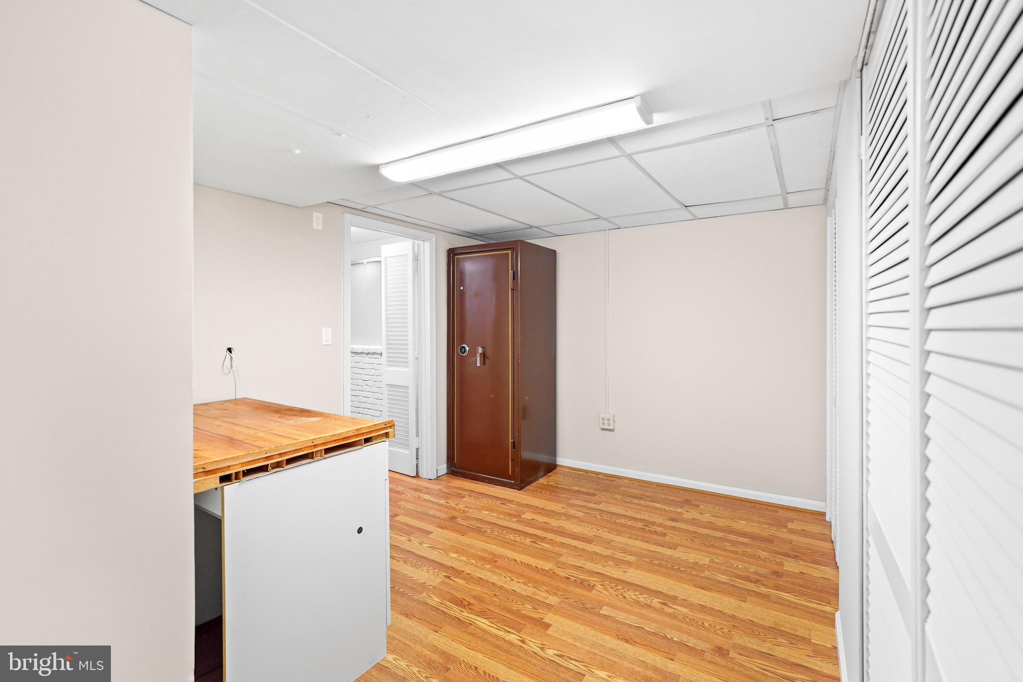 HILLANDALE - Residential