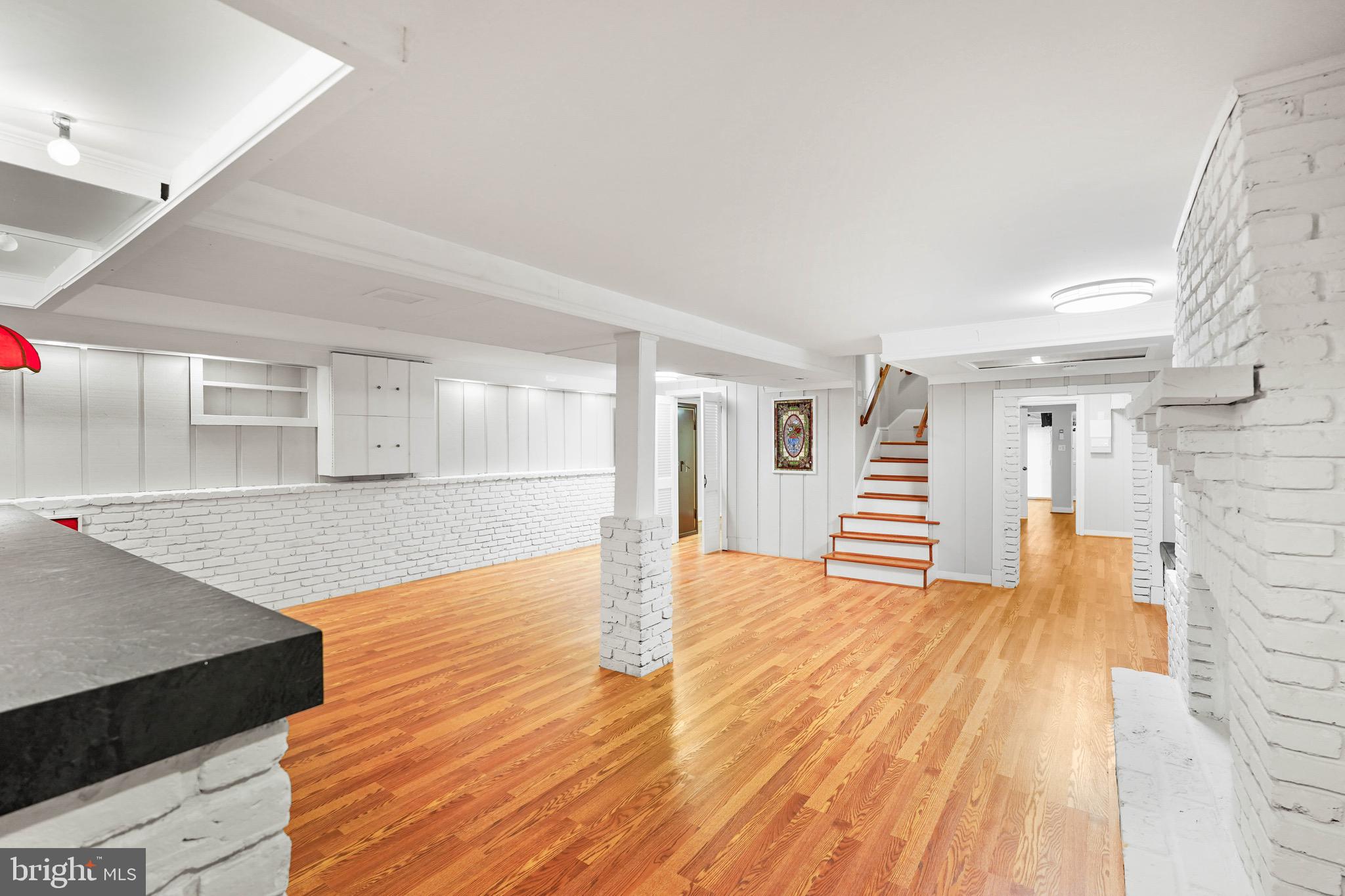 HILLANDALE - Residential