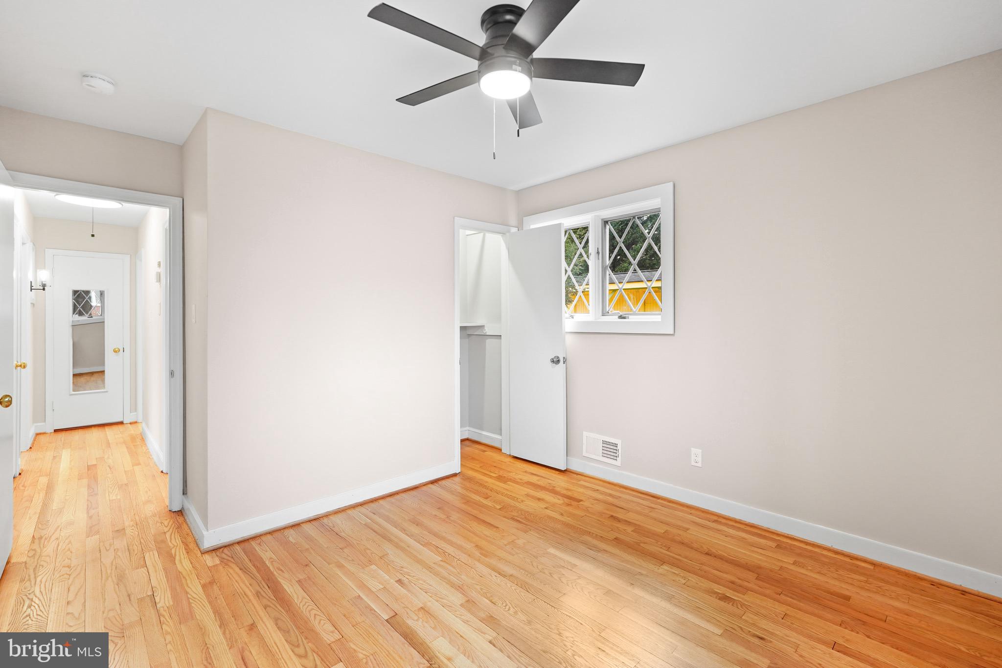 HILLANDALE - Residential