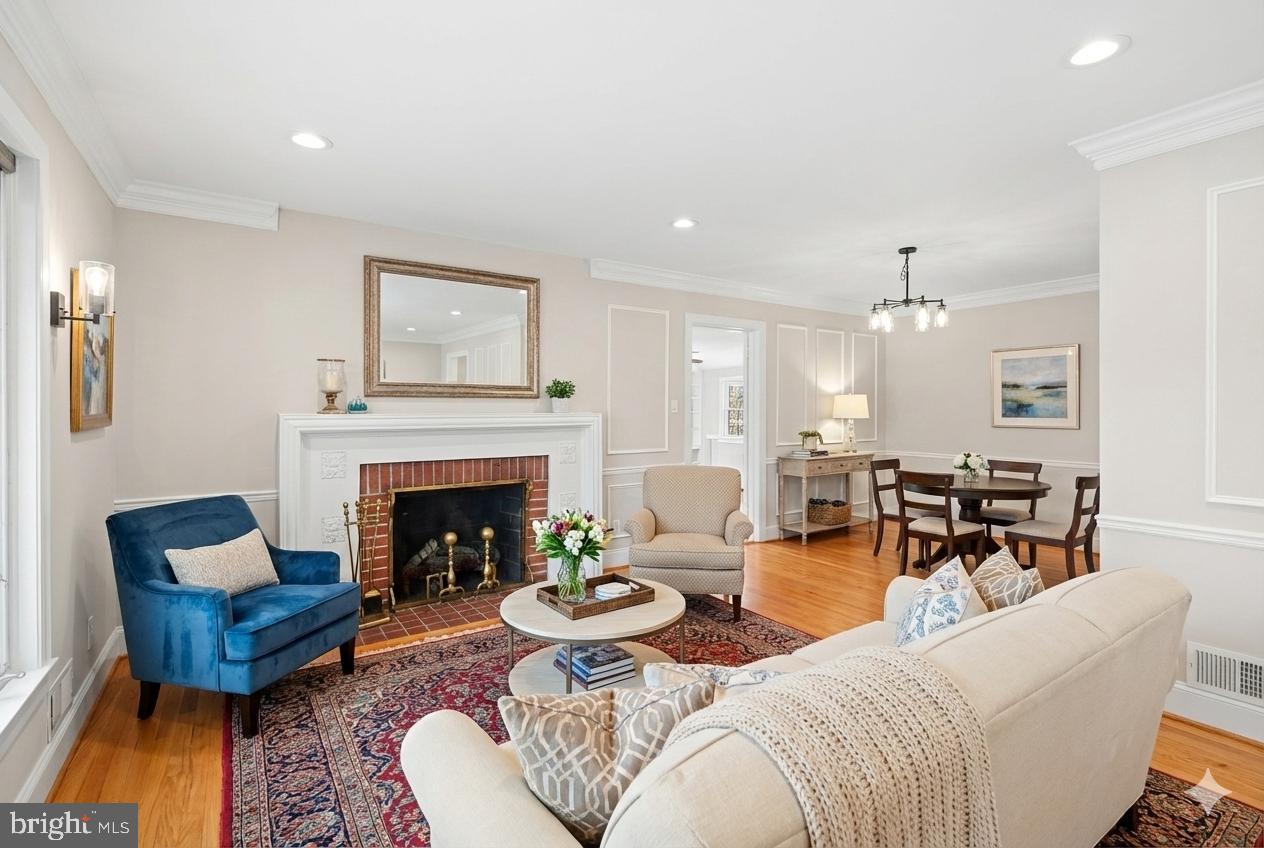 HILLANDALE - Residential