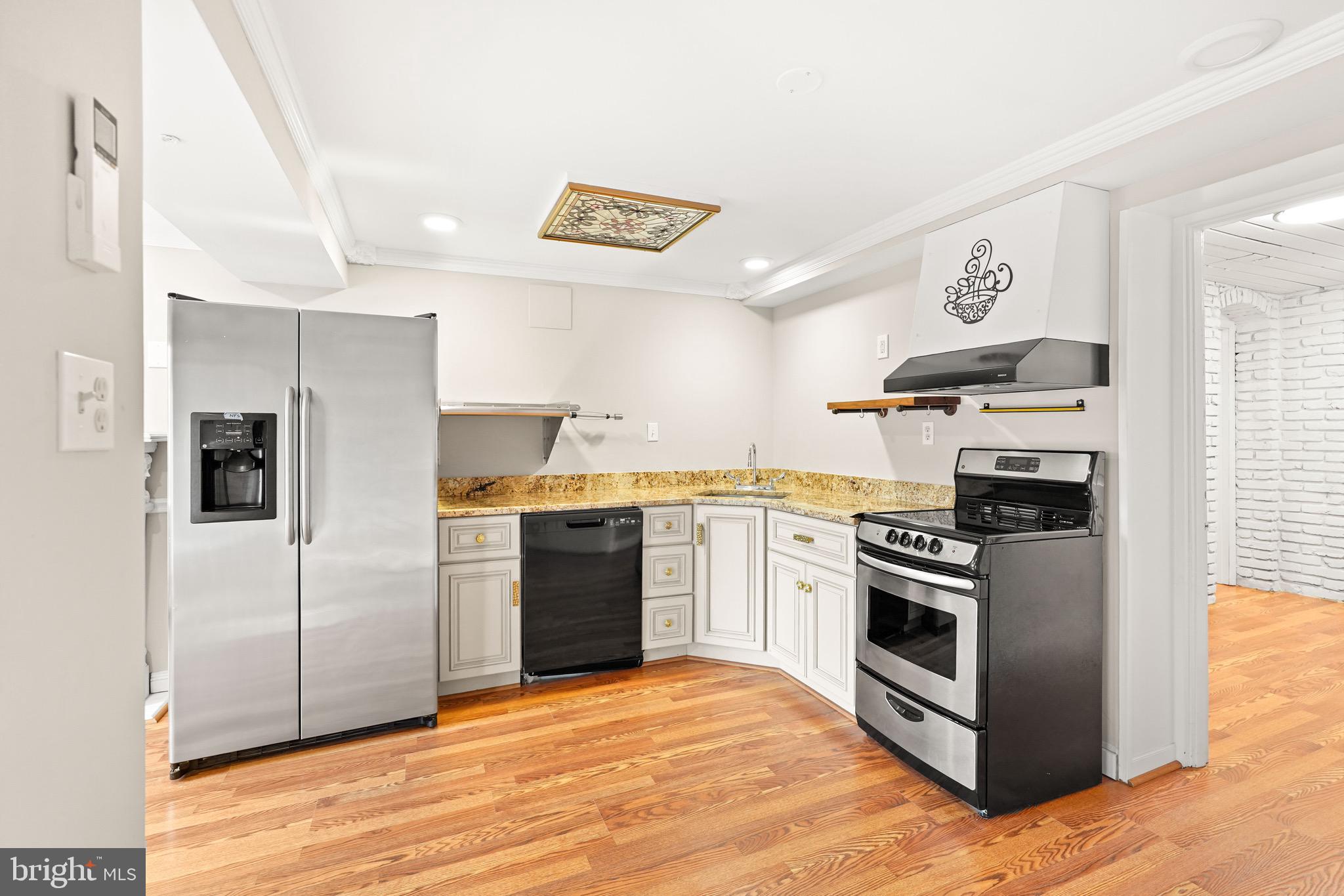 HILLANDALE - Residential