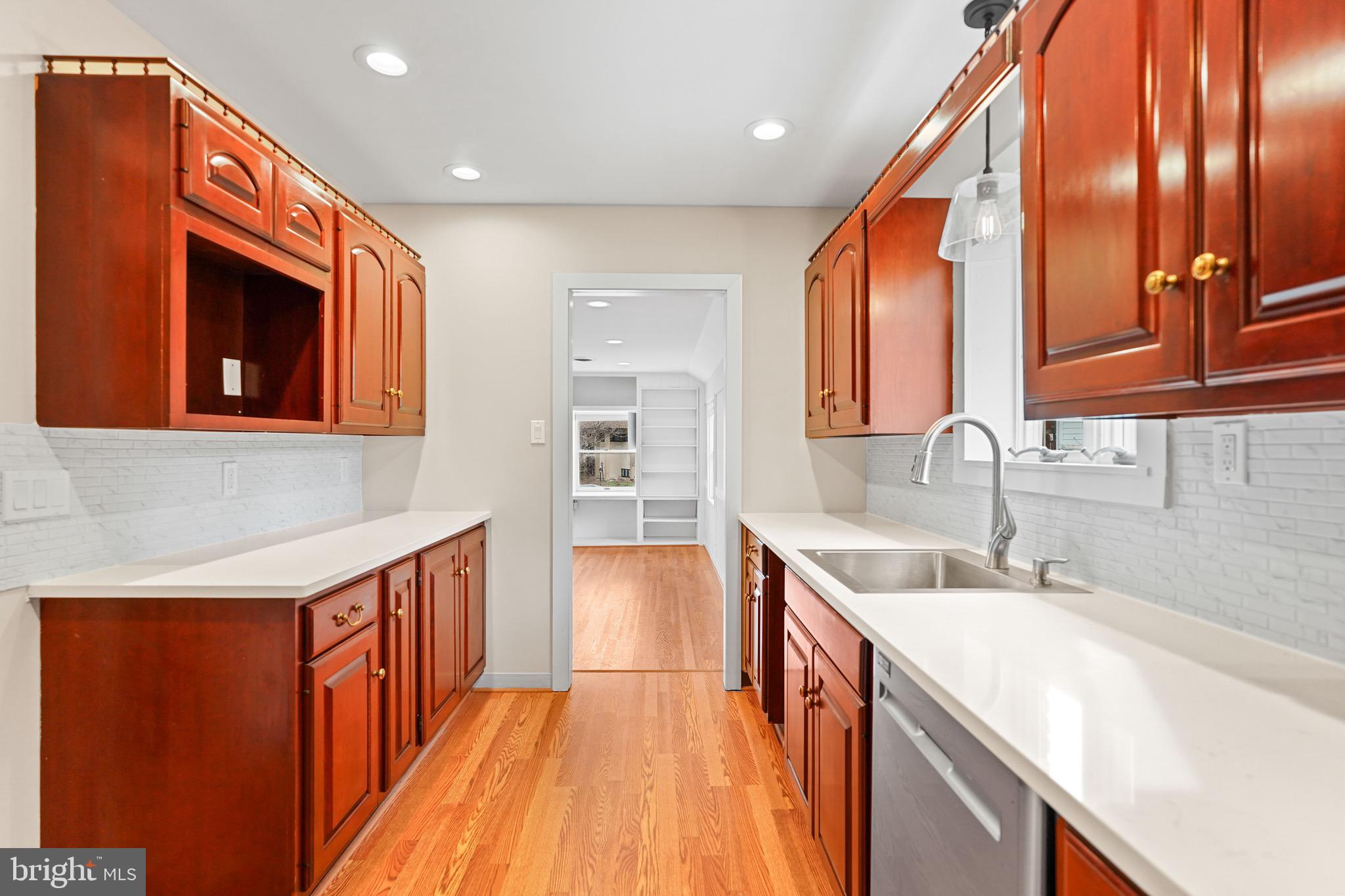 HILLANDALE - Residential