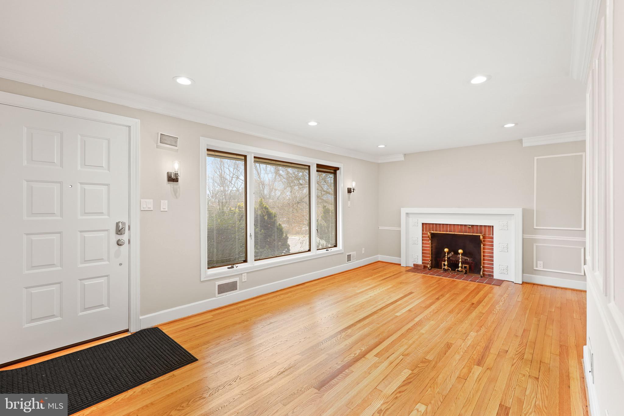 HILLANDALE - Residential