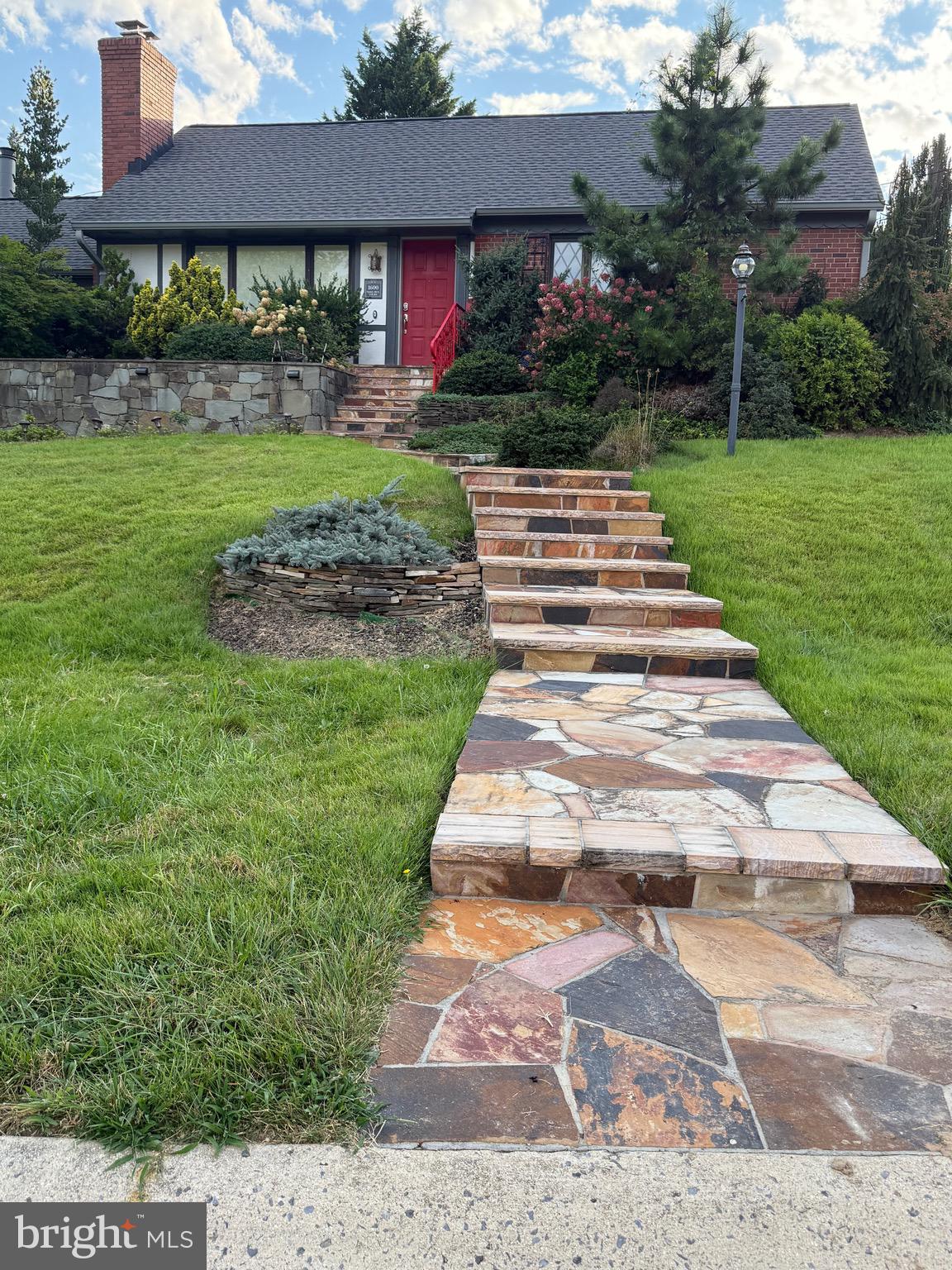 HILLANDALE - Residential