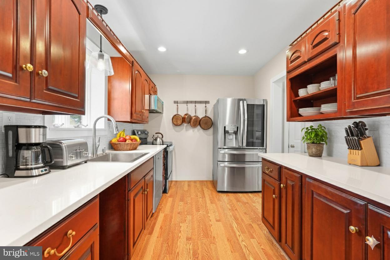 HILLANDALE - Residential