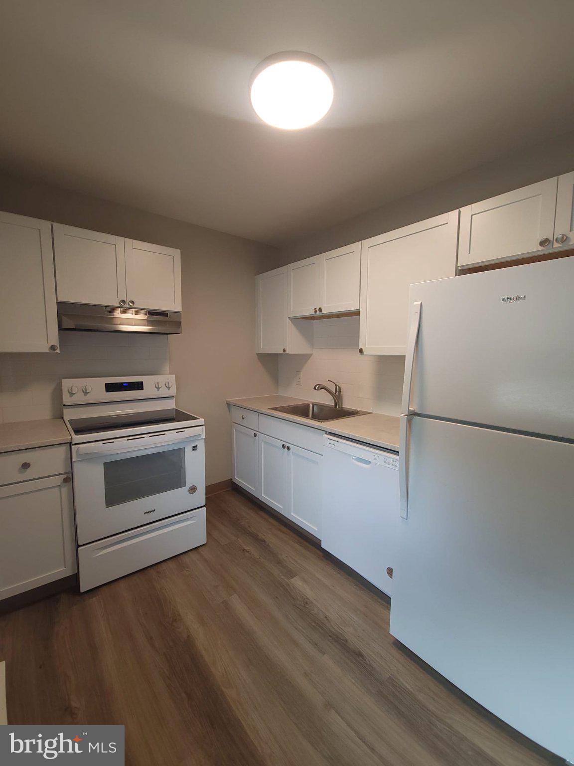 14 GIRARD ROAD S