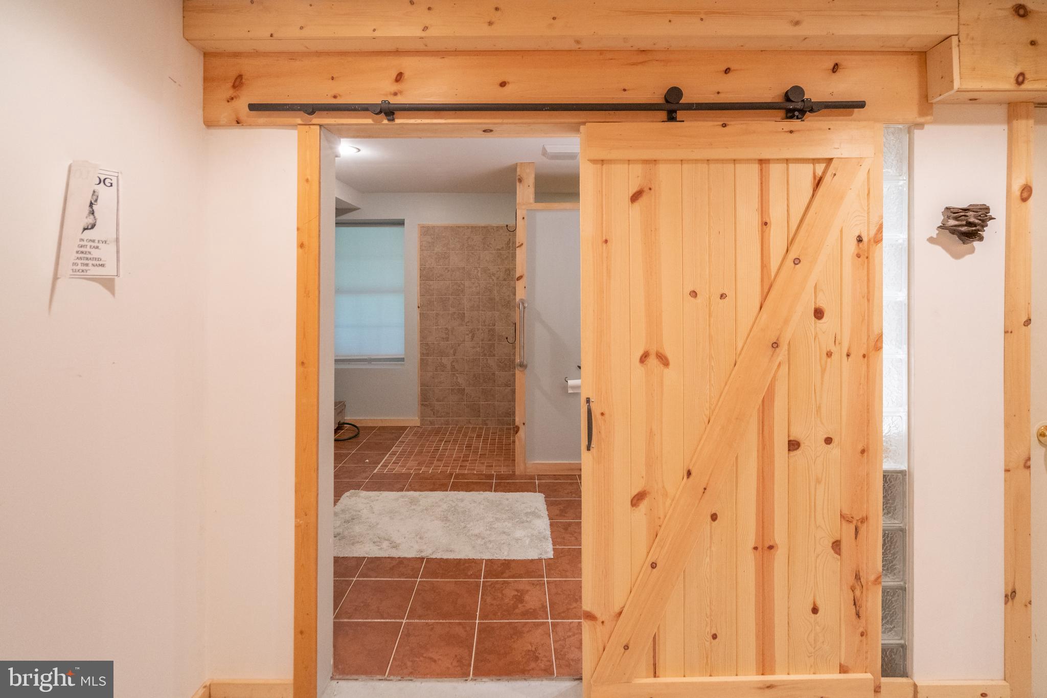 ROUSE MOUNTAIN - Residential