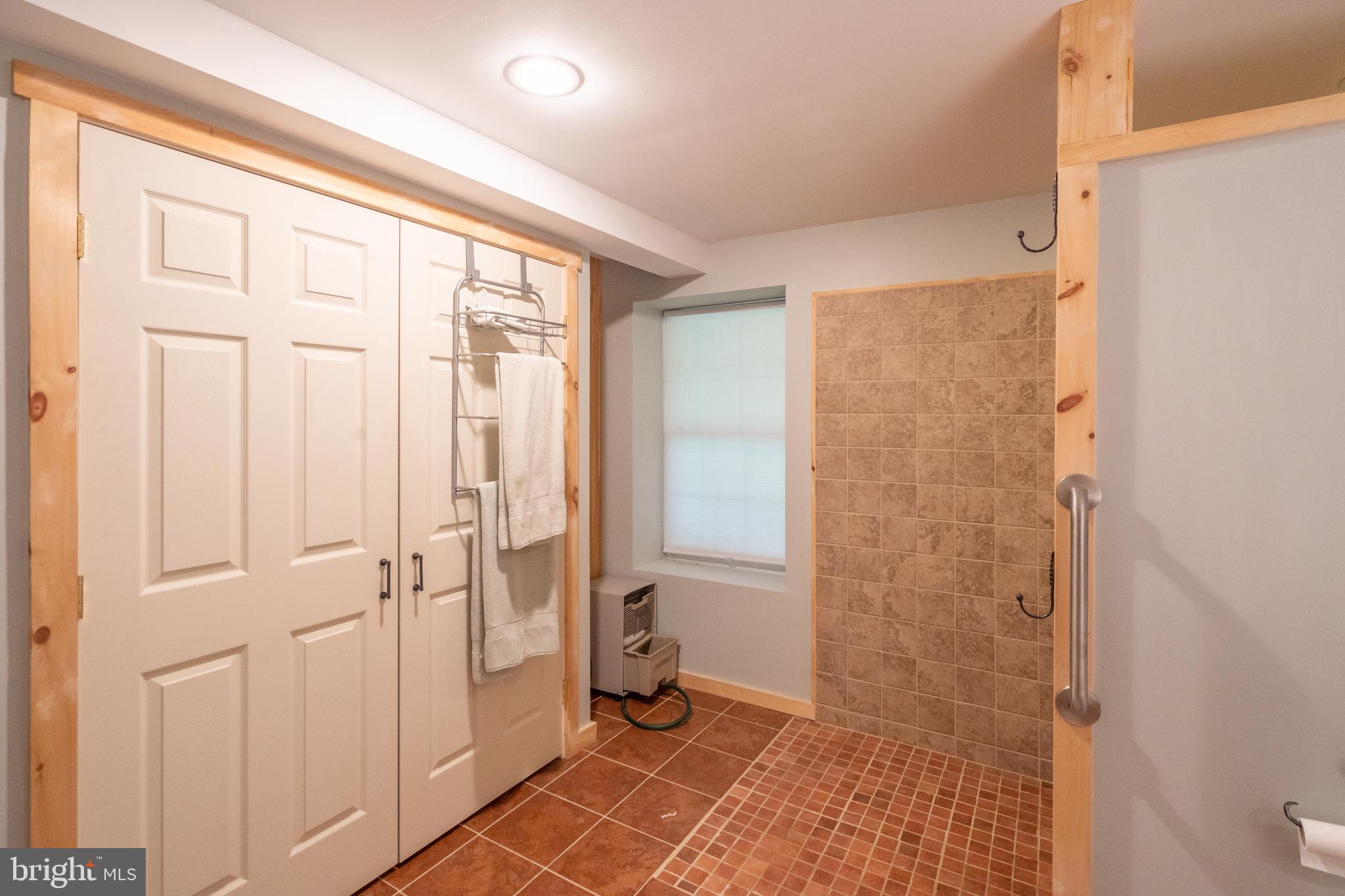 ROUSE MOUNTAIN - Residential