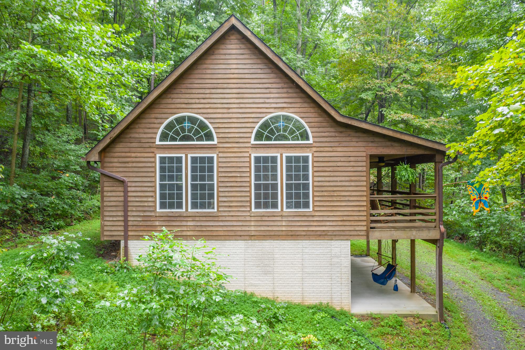 ROUSE MOUNTAIN - Residential