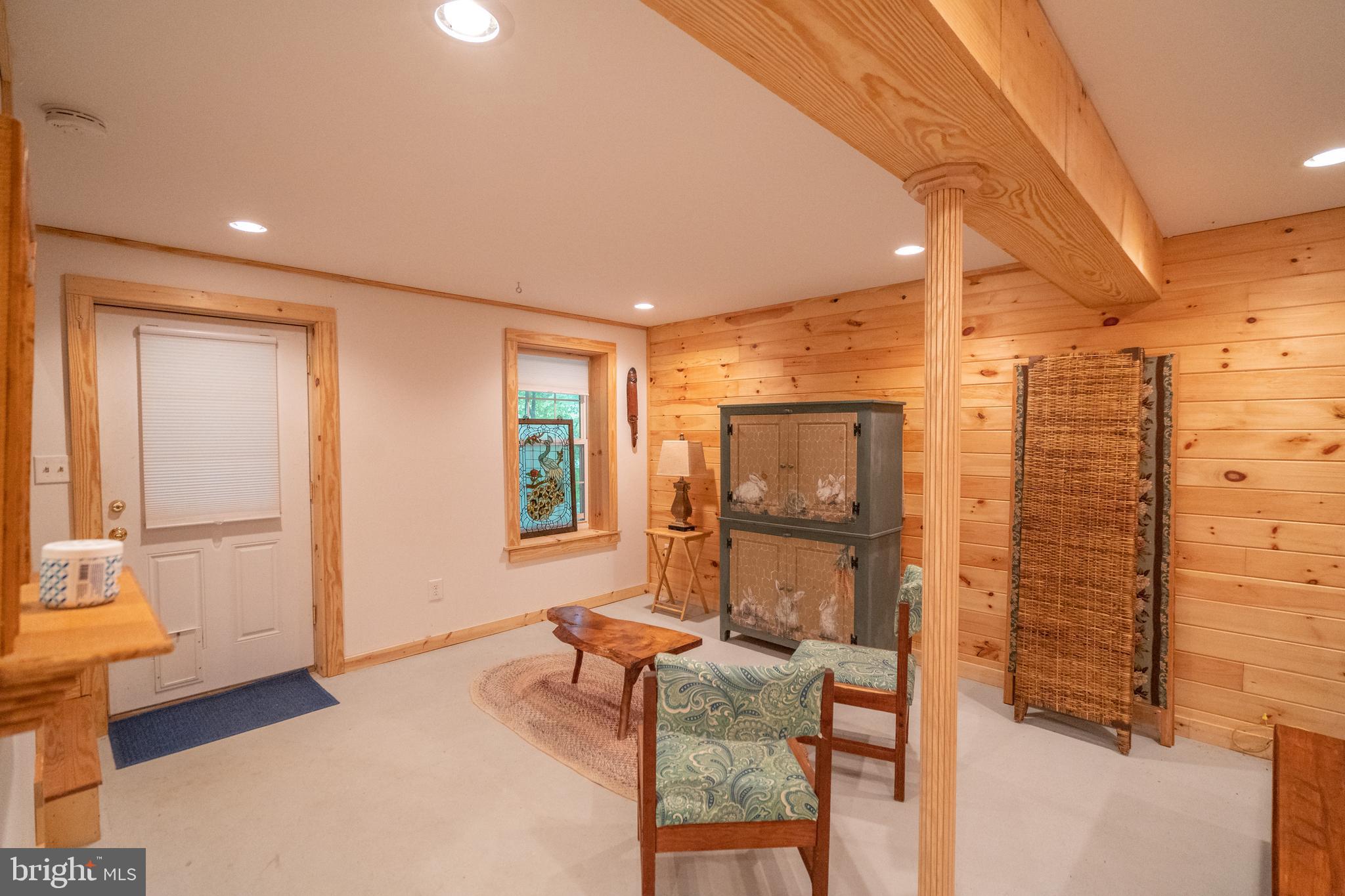 ROUSE MOUNTAIN - Residential