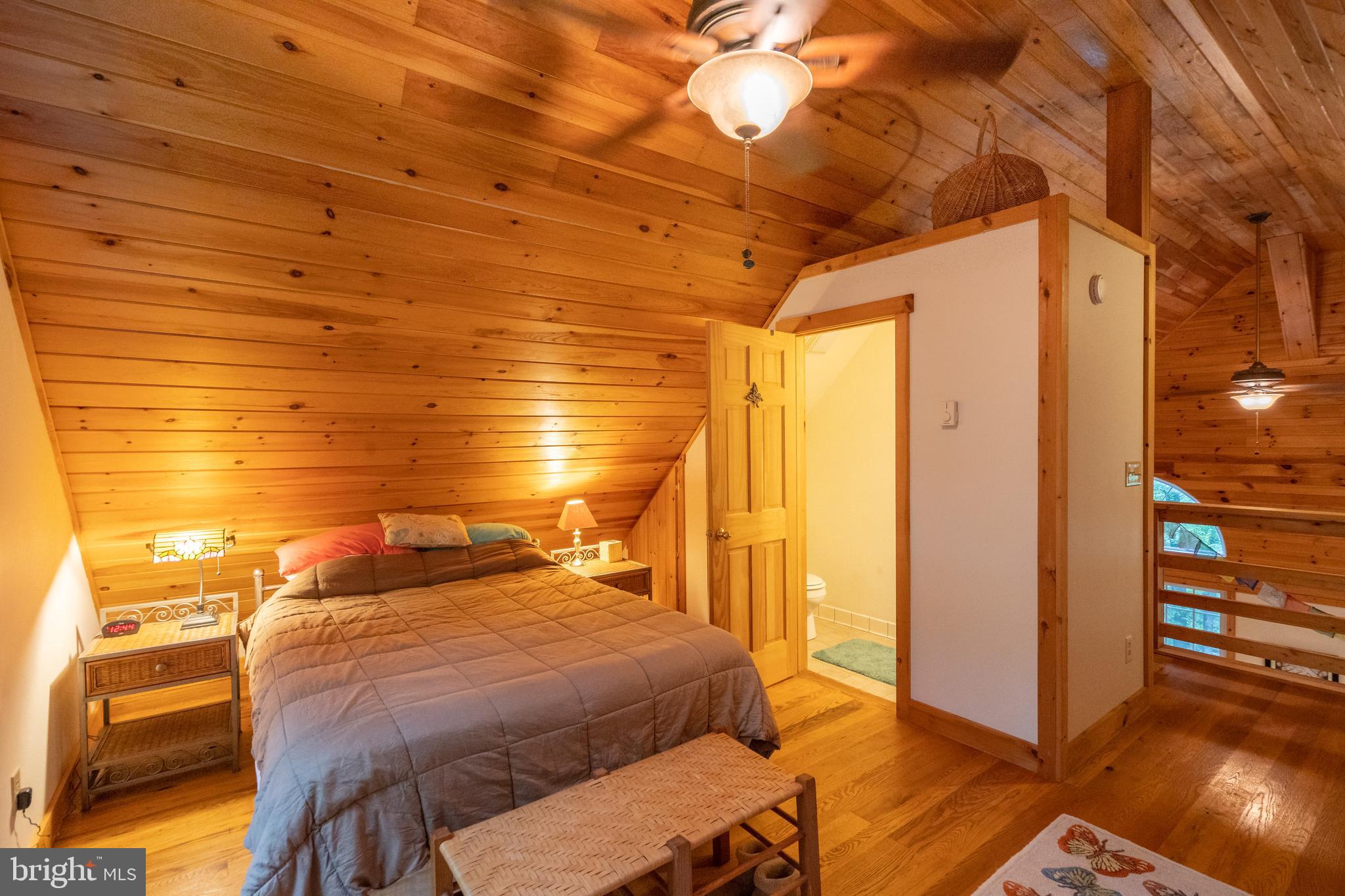 ROUSE MOUNTAIN - Residential