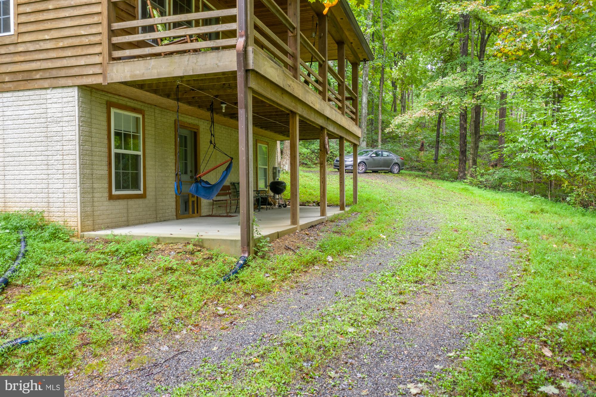 ROUSE MOUNTAIN - Residential