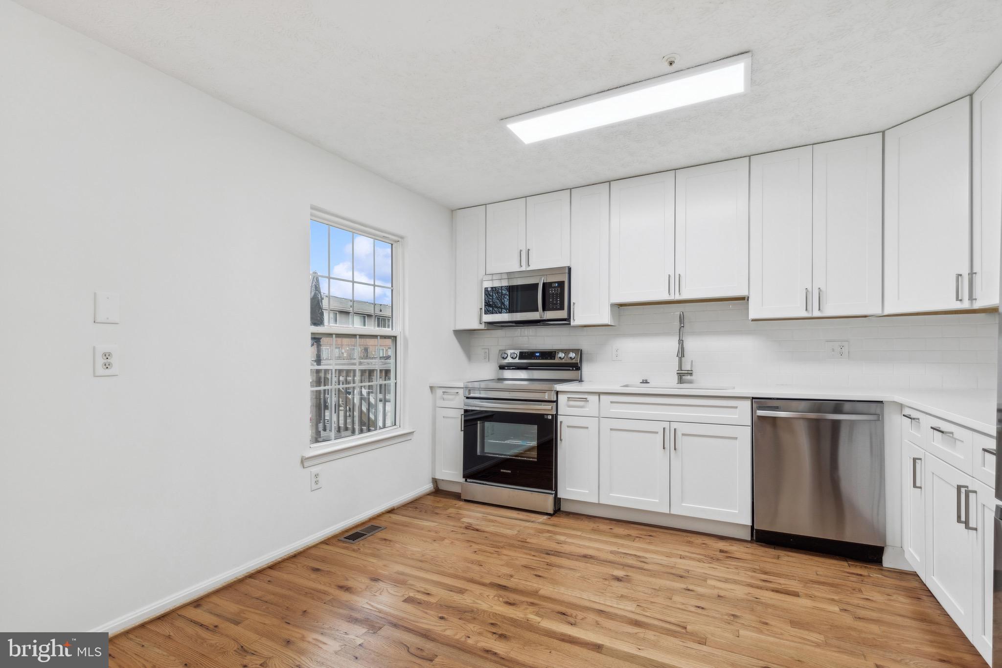 OXFORD LANDING - Residential Lease