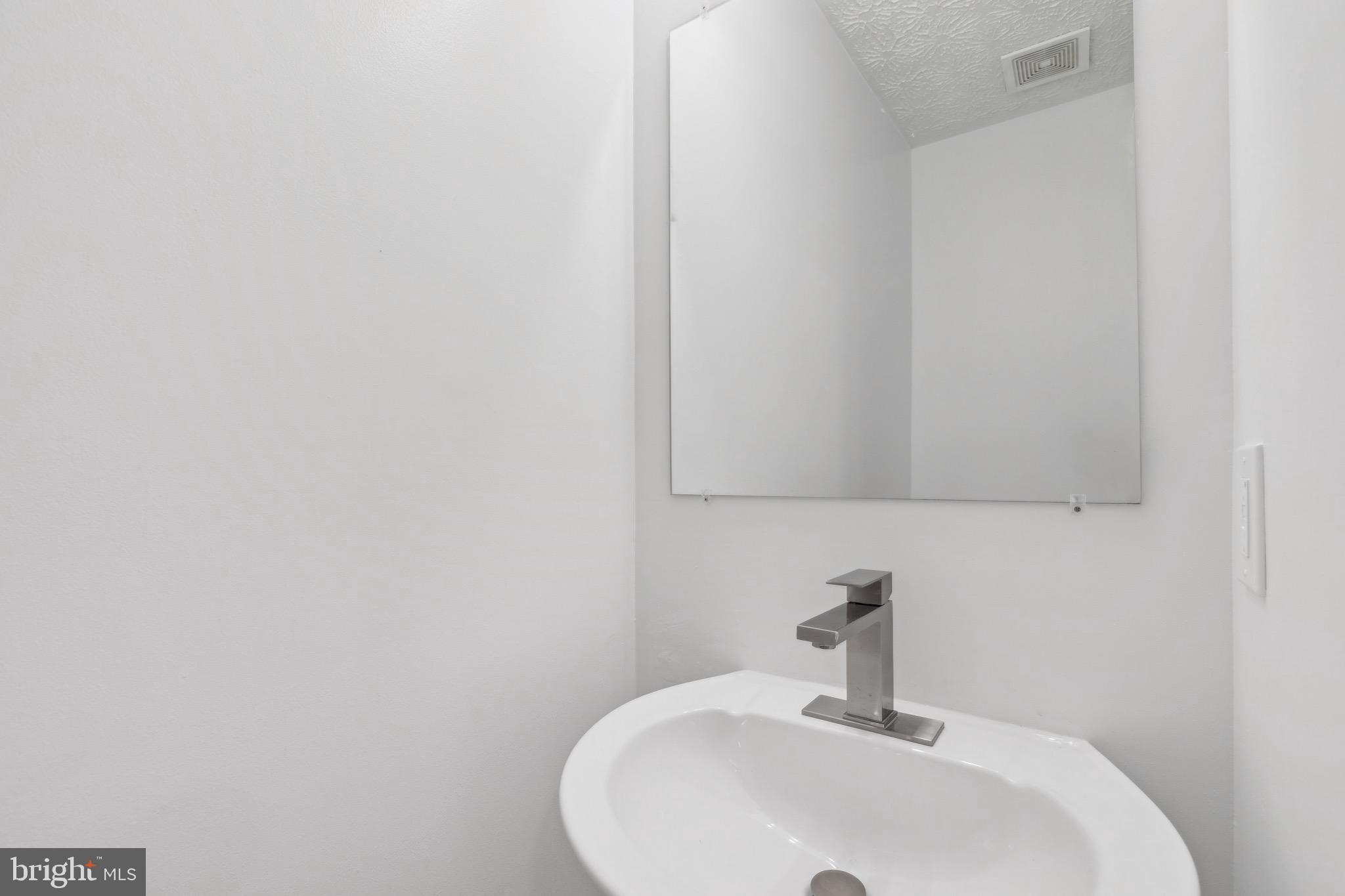 OXFORD LANDING - Residential Lease