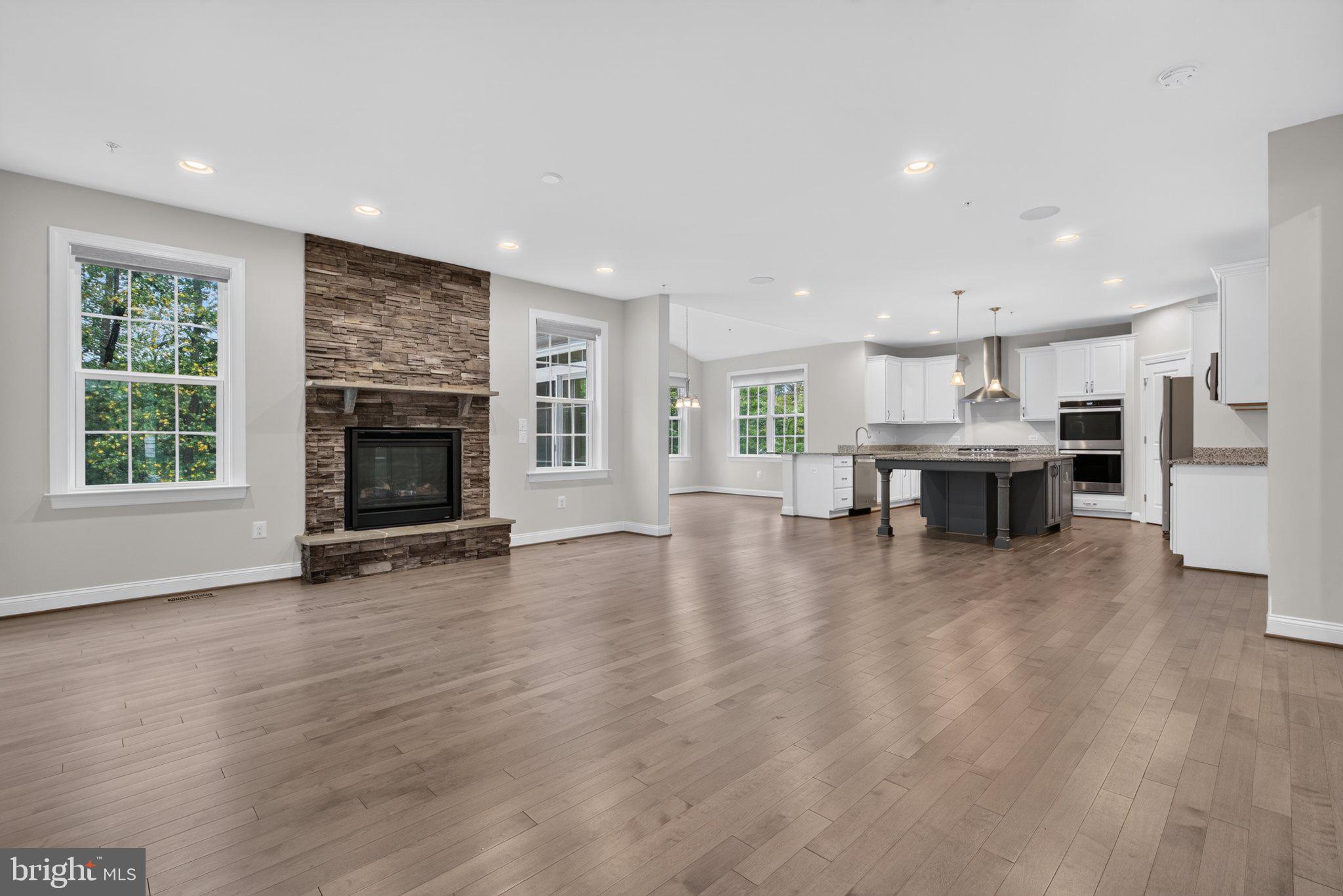 8116 VERONICA WAY