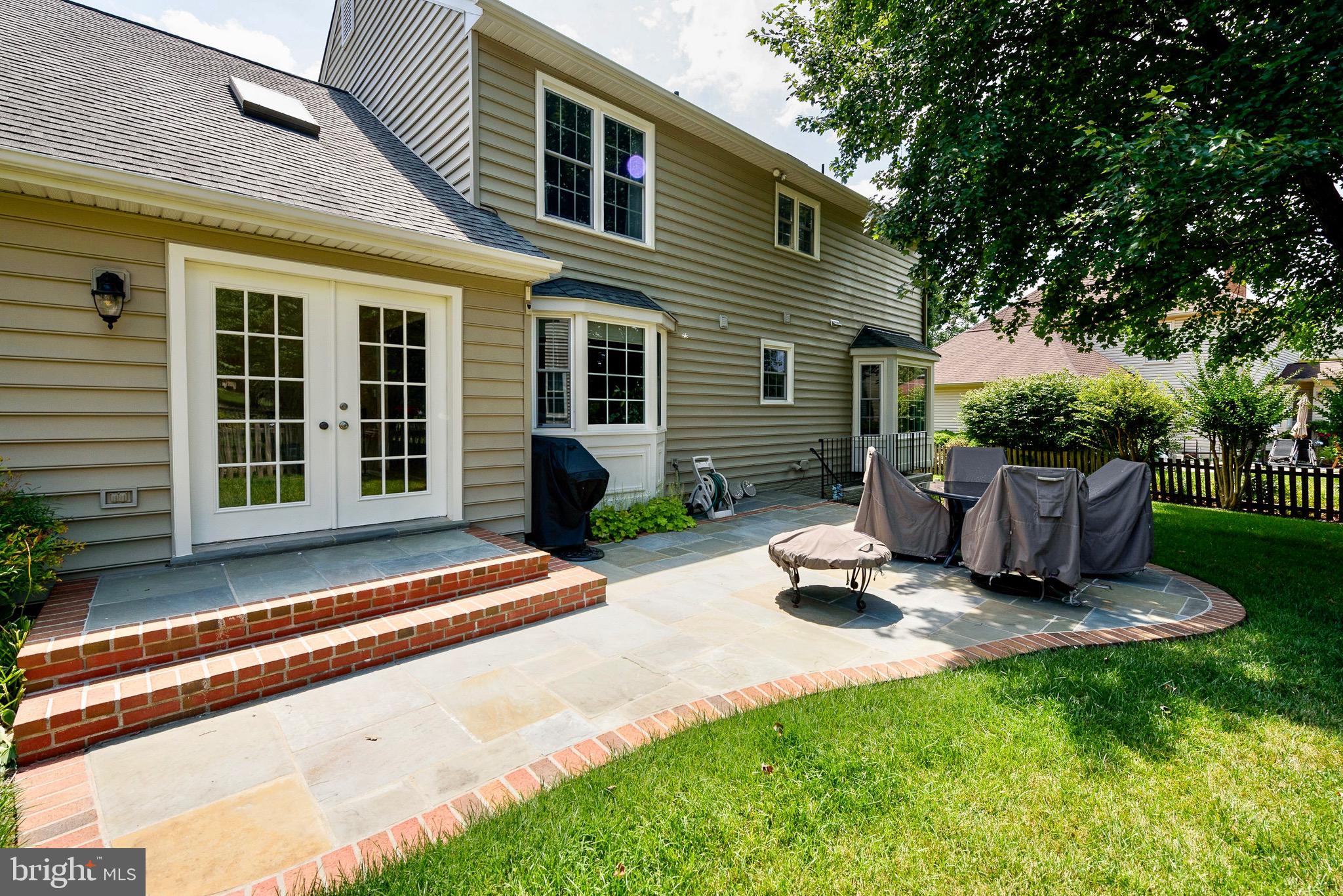 COUNTRYSIDE - Residential