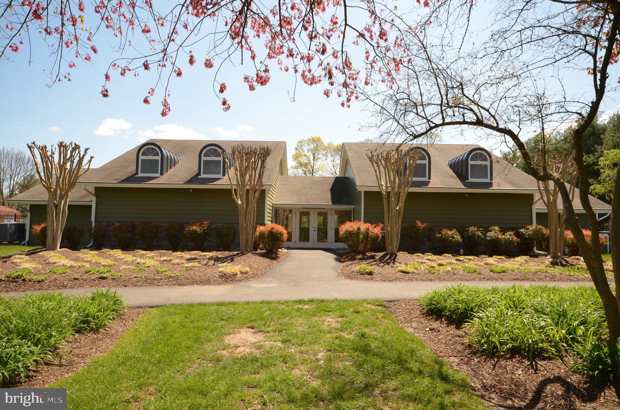 COUNTRYSIDE - Residential