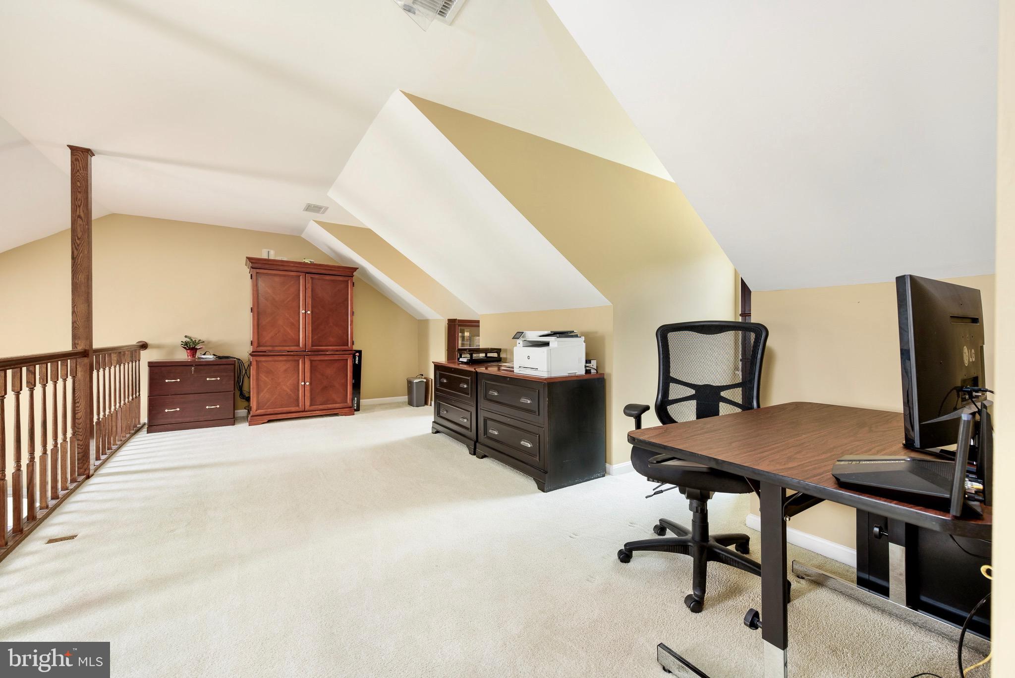 COUNTRYSIDE - Residential