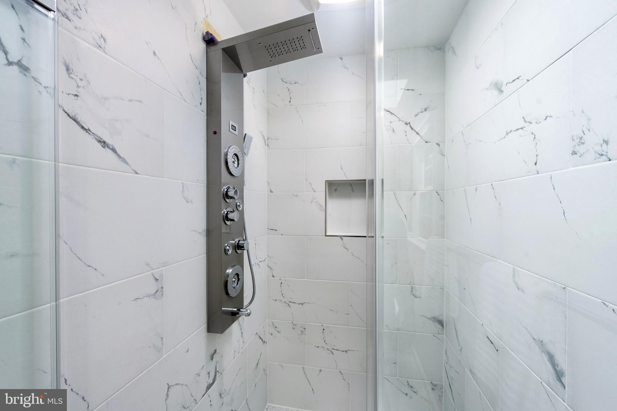 COUNTRYSIDE - Residential