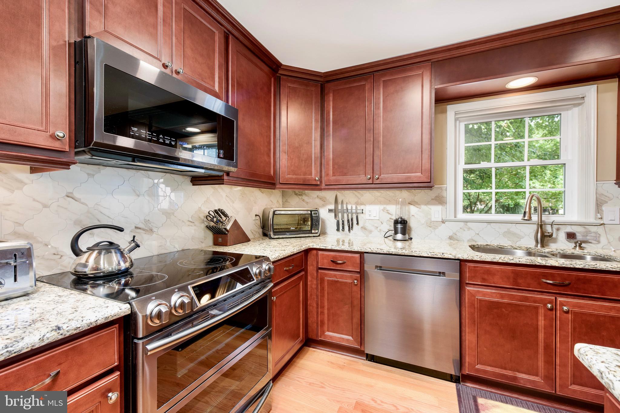 COUNTRYSIDE - Residential