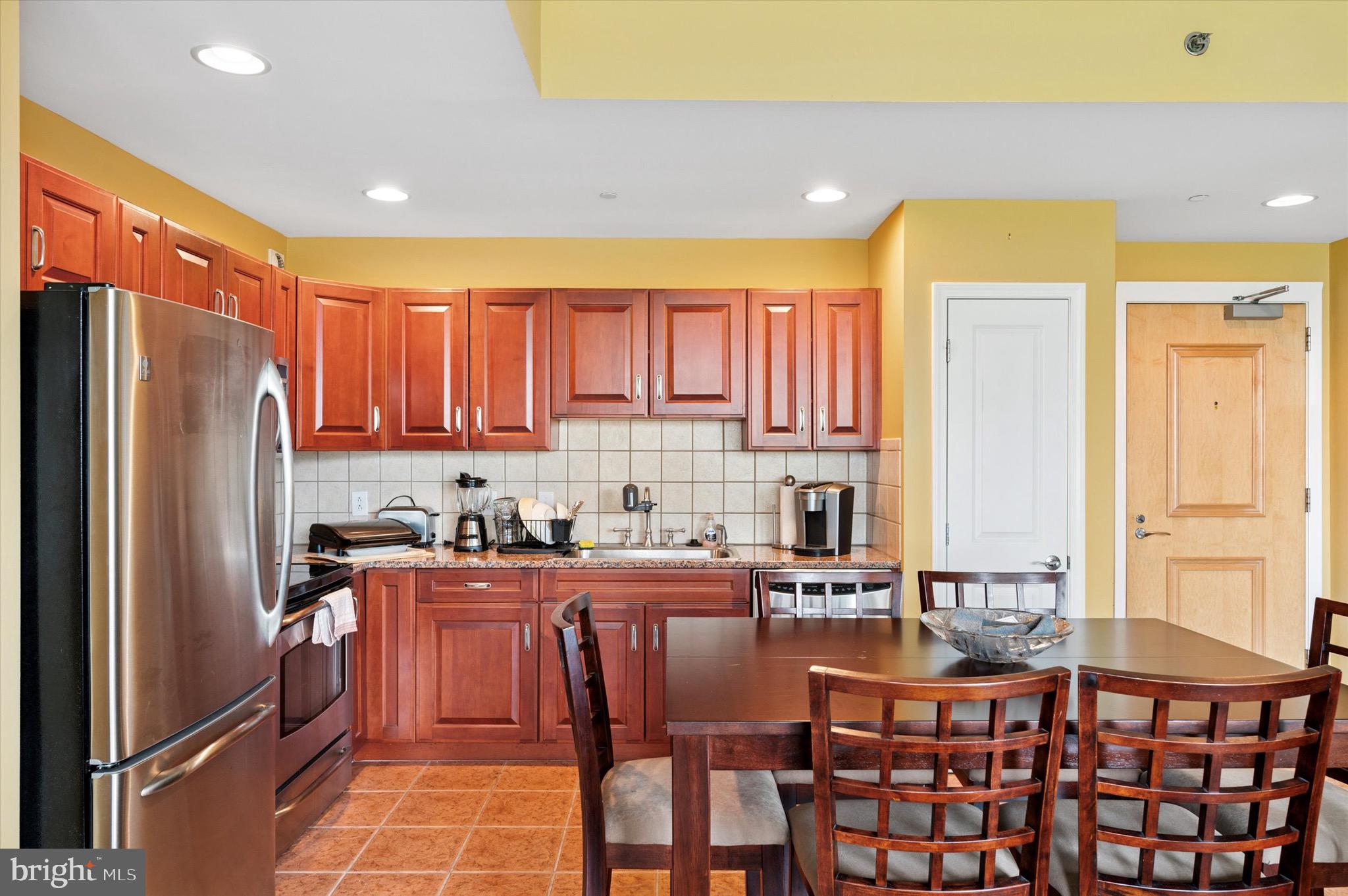 901 N PENN STREET P407