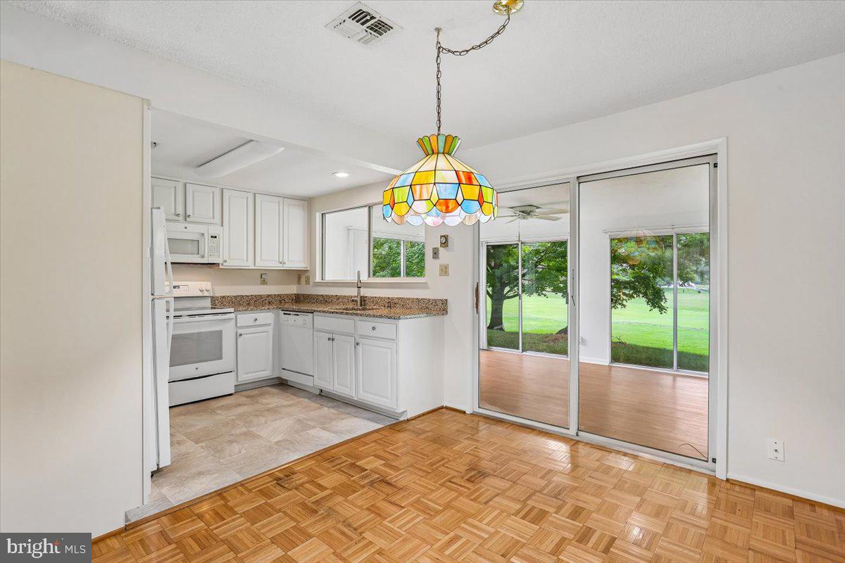 15133 VANTAGE HILL ROAD 7-C