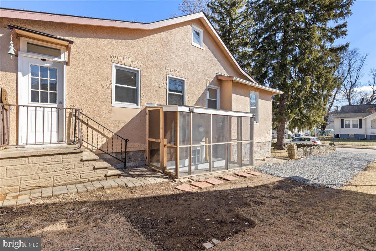 GLEN OAKS - Residential