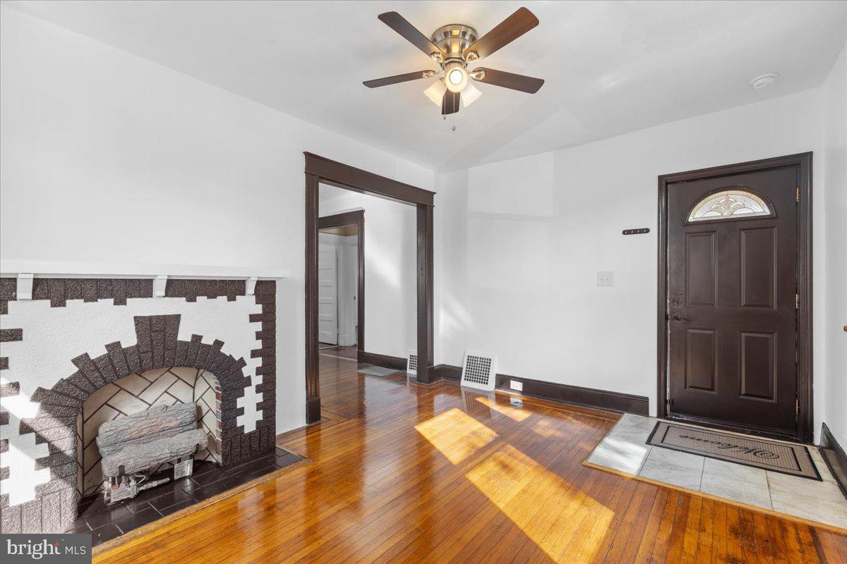 GLEN OAKS - Residential