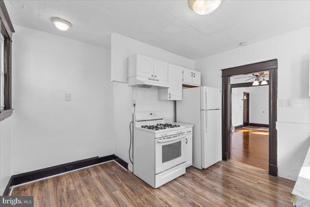 GLEN OAKS - Residential