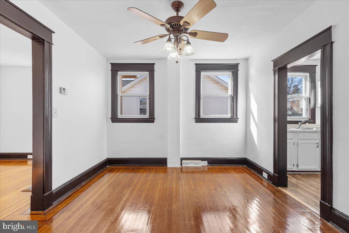 GLEN OAKS - Residential