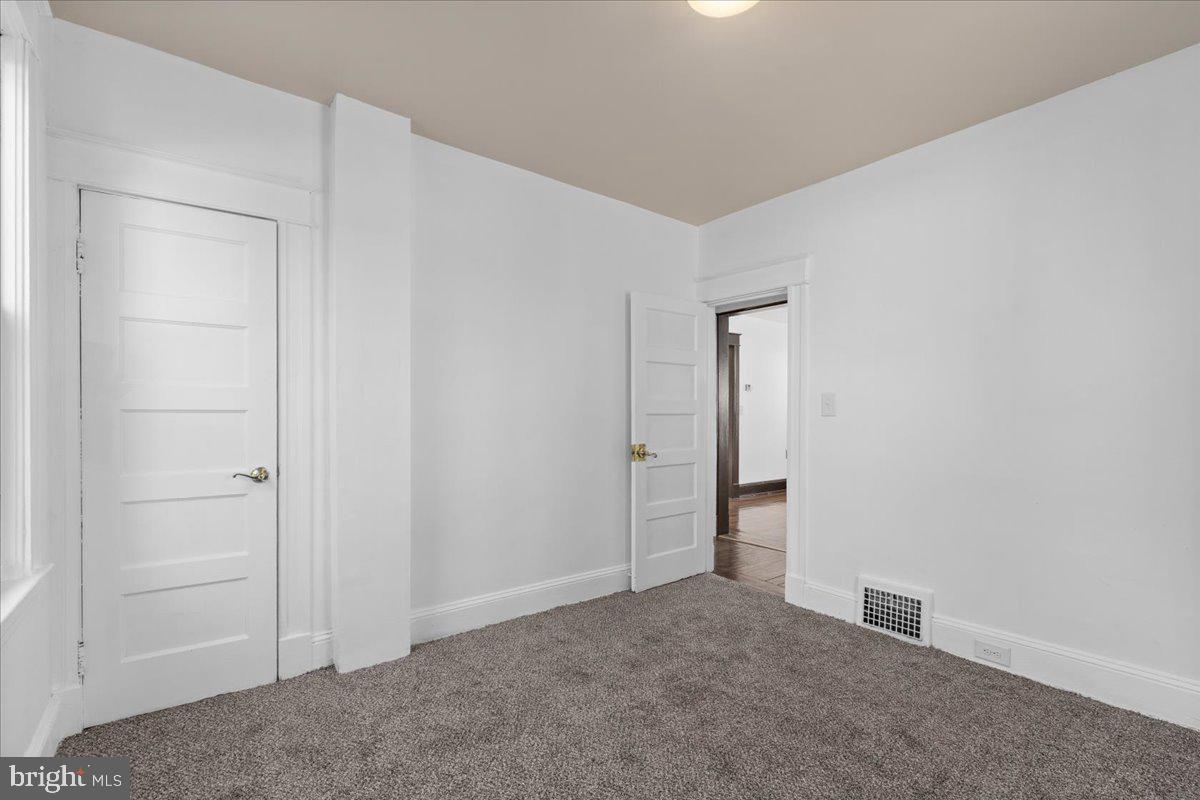 GLEN OAKS - Residential