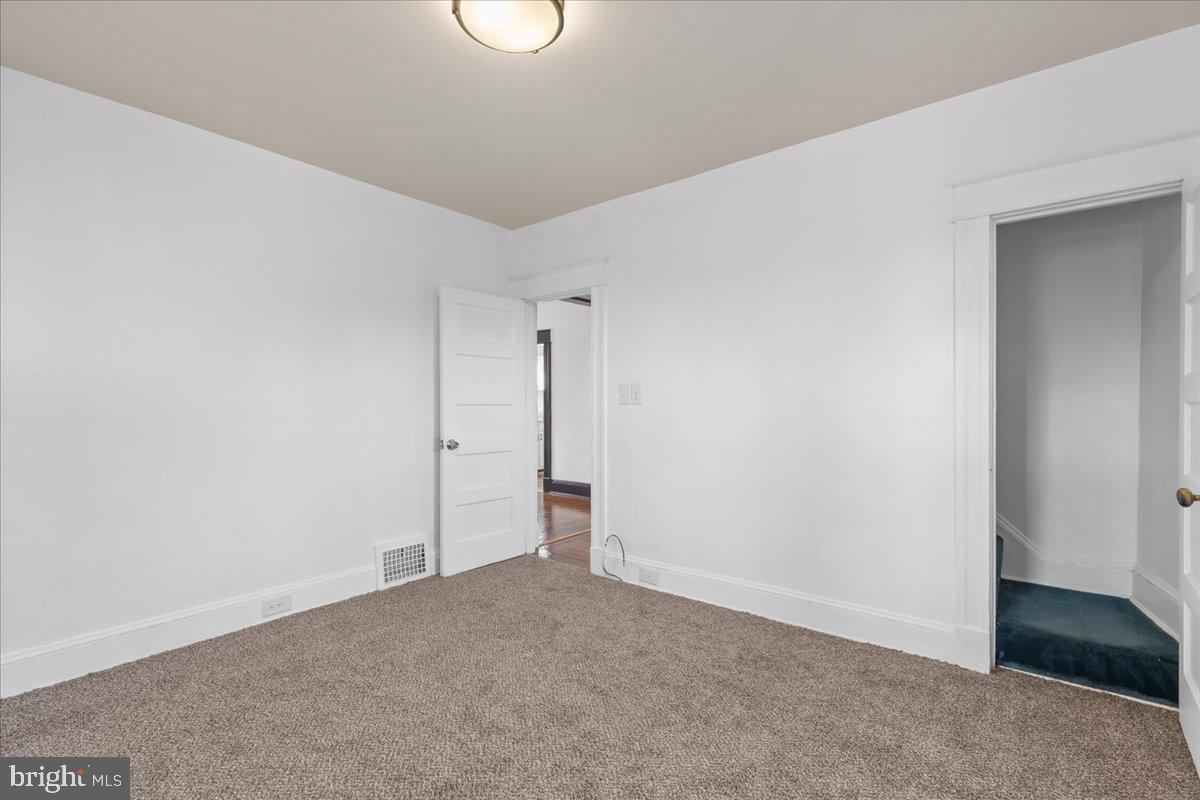 GLEN OAKS - Residential