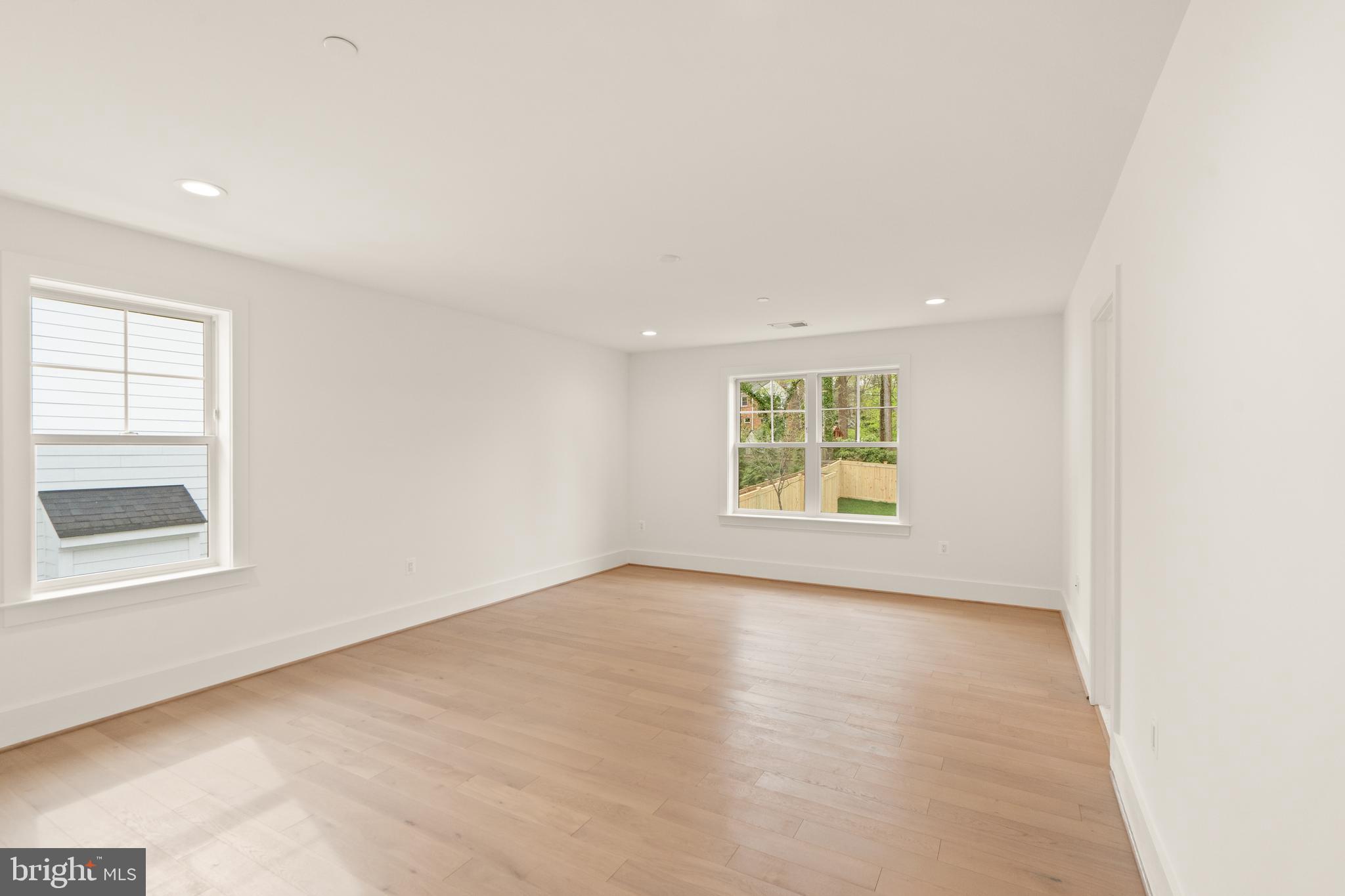 BURNING TREE VALLEY - Residential