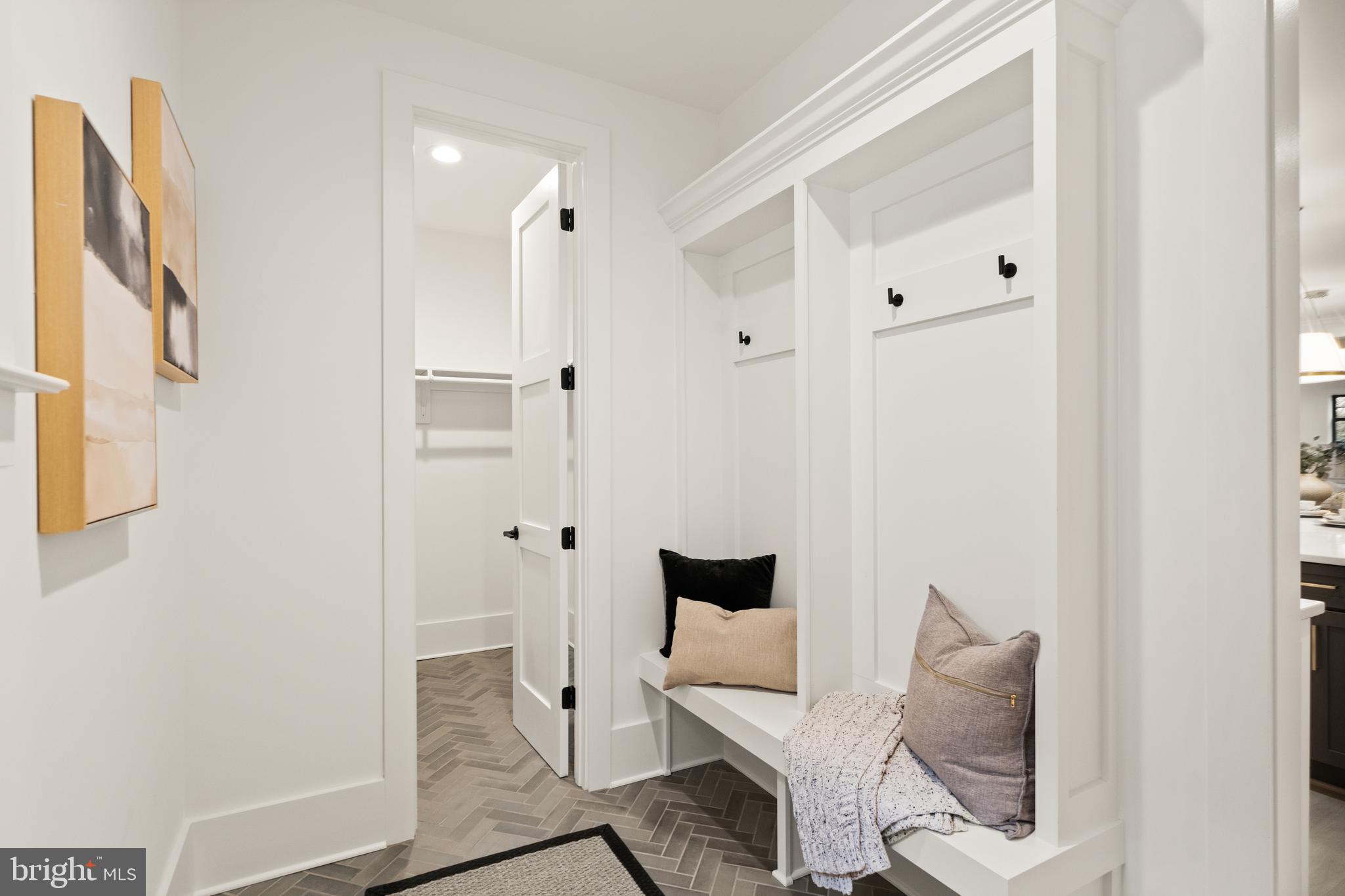 BURNING TREE VALLEY - Residential