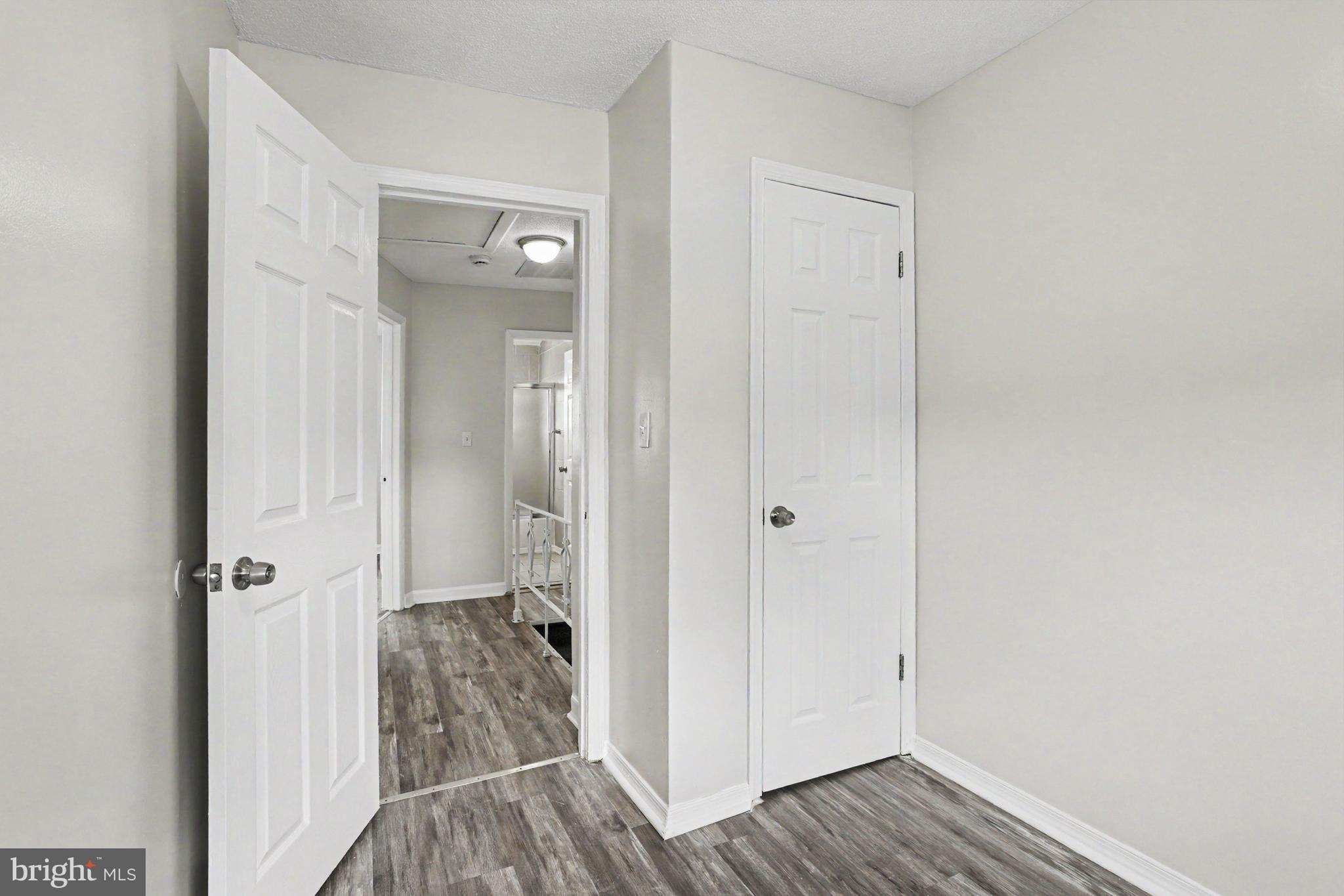 COUNTRY RIDGE - Residential
