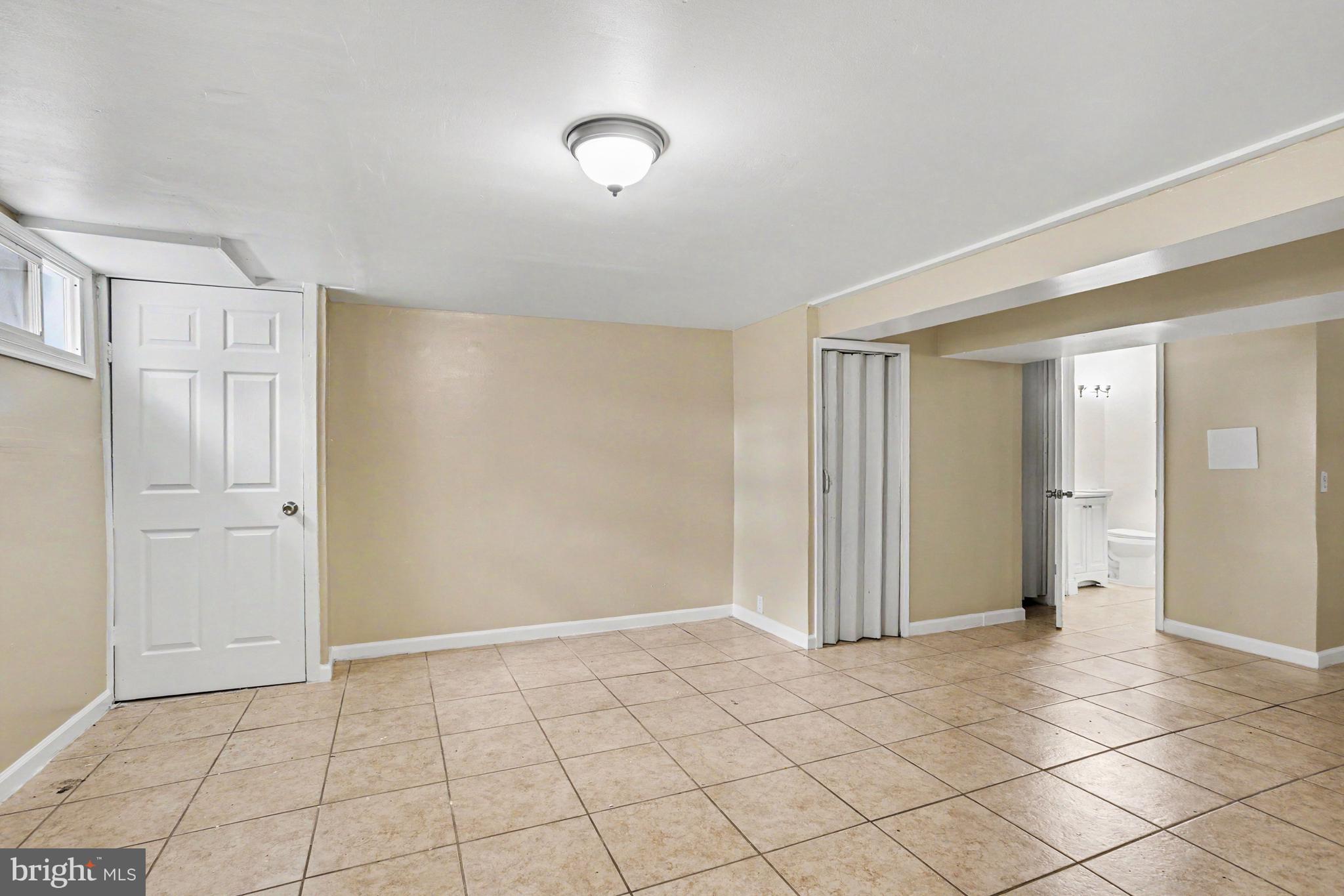 COUNTRY RIDGE - Residential