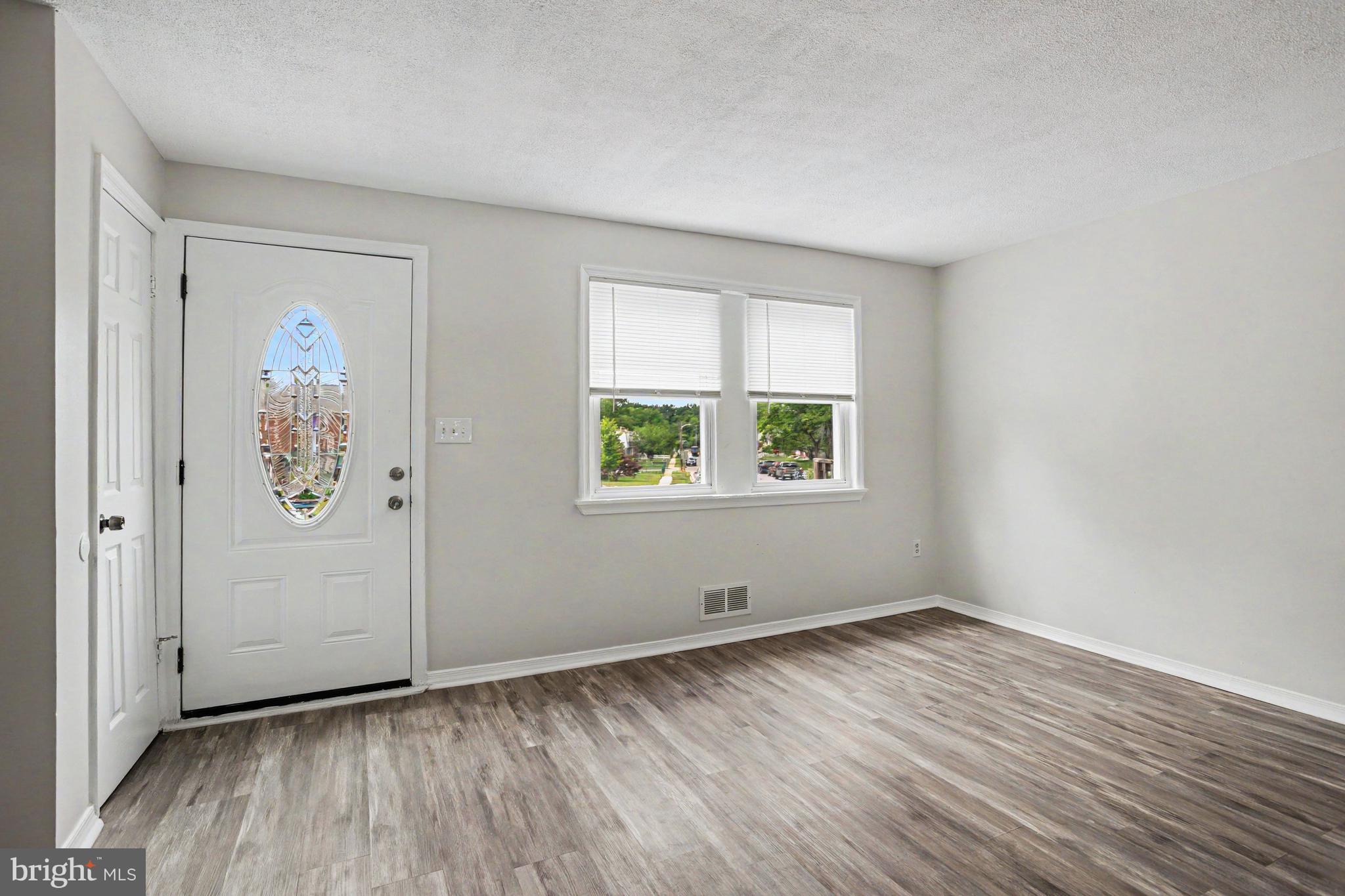 COUNTRY RIDGE - Residential