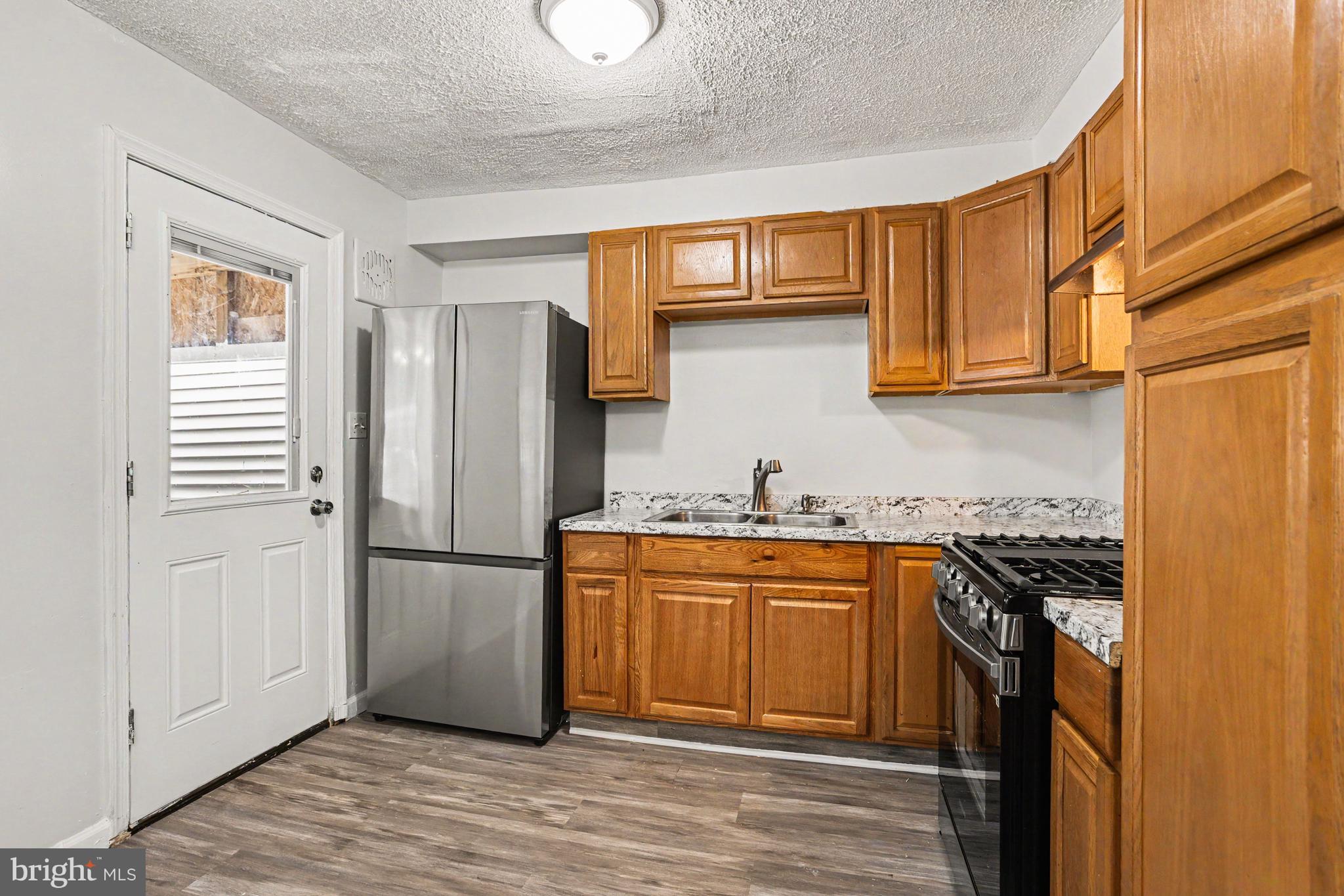 COUNTRY RIDGE - Residential