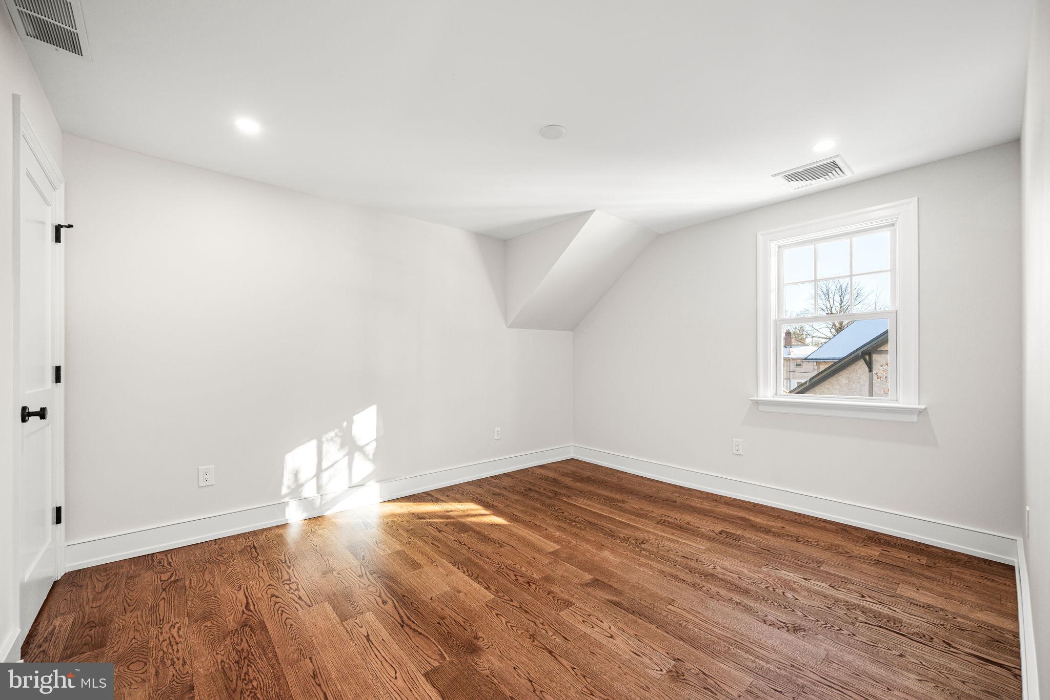 NARBERTH - Residential