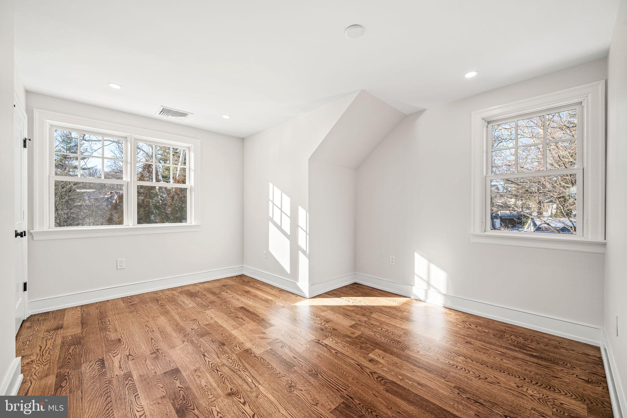 NARBERTH - Residential