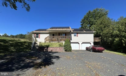 14 Oak Grove Rd – Investment Home