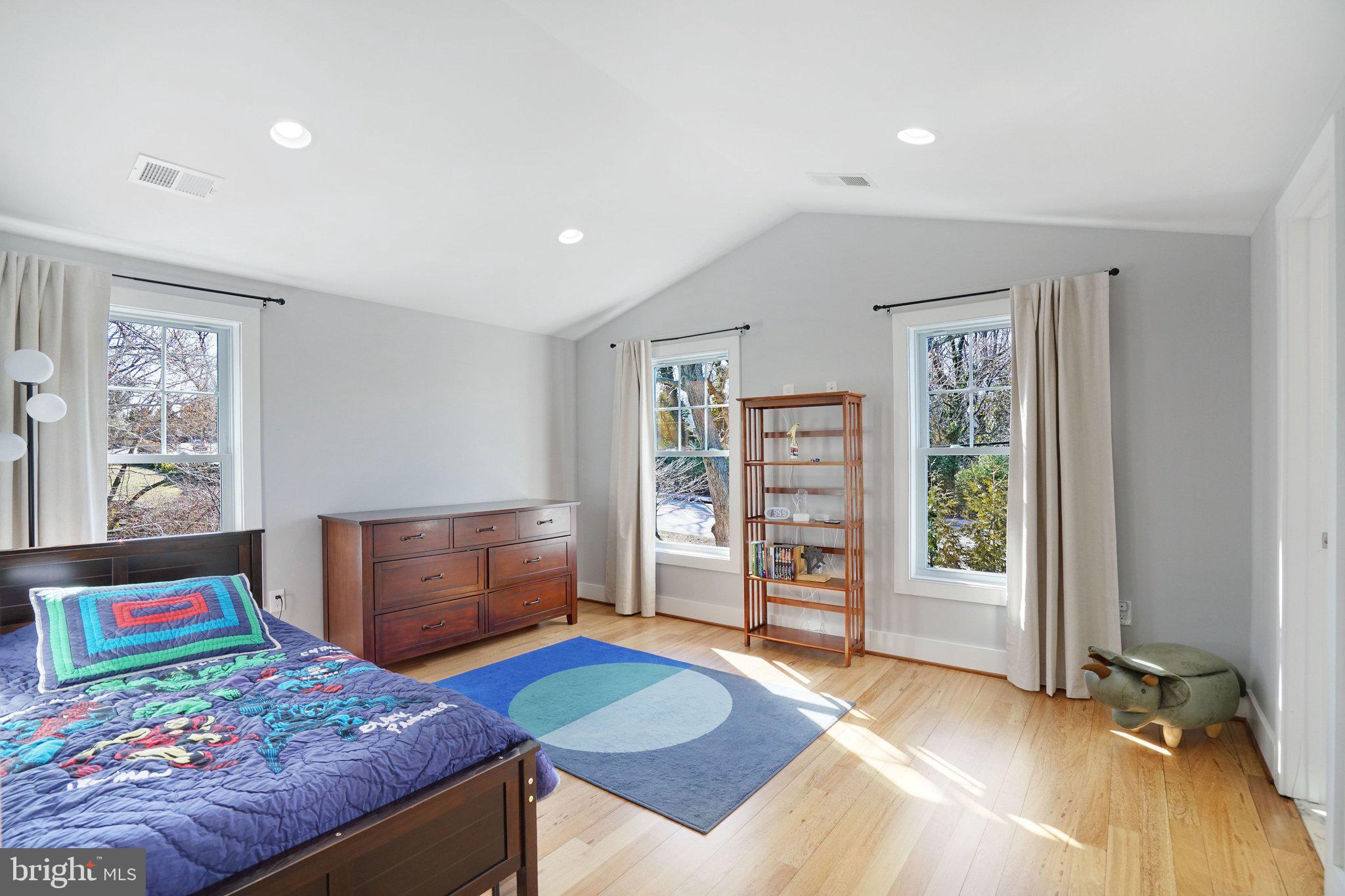 SEMINARY HILL - Residential