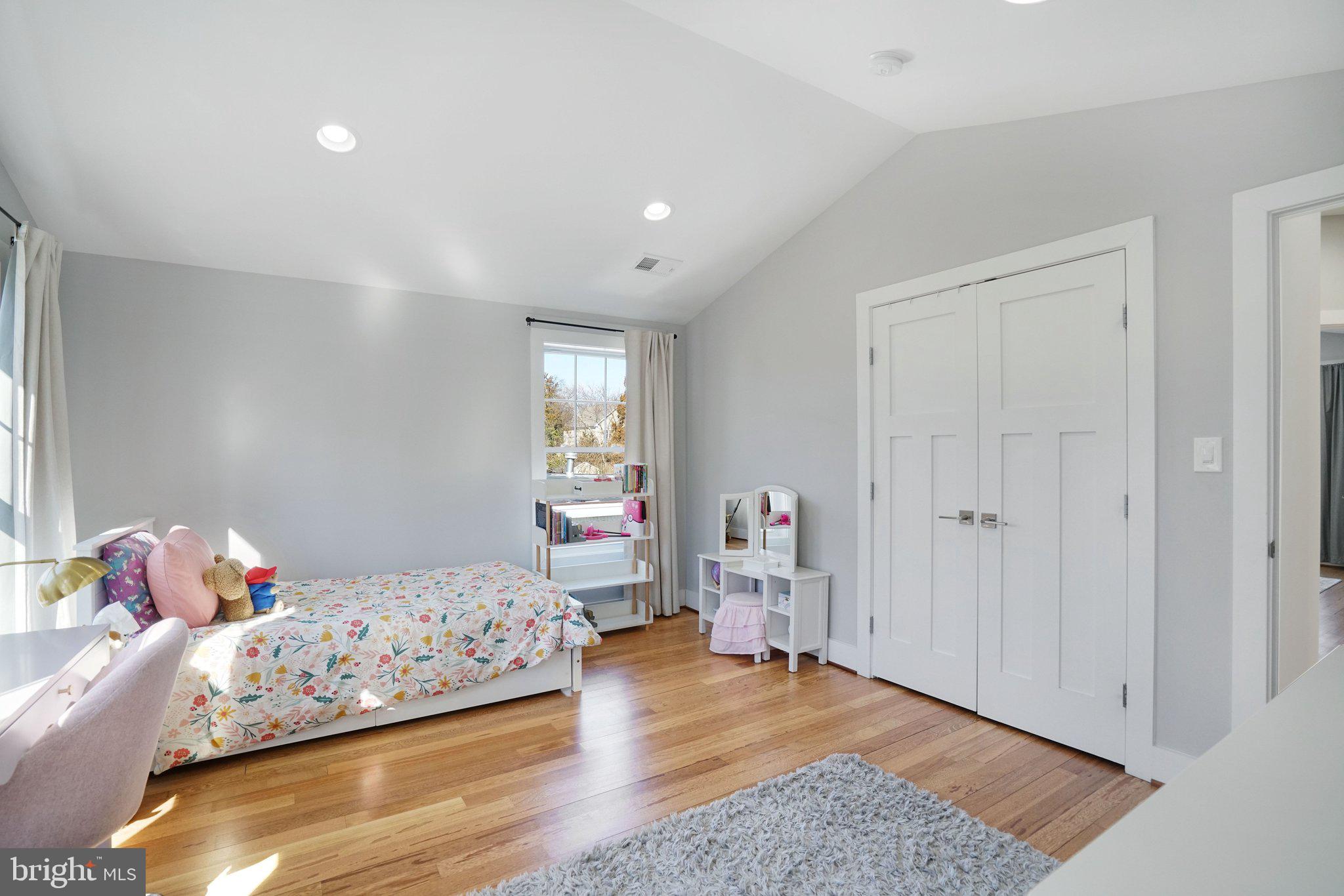 SEMINARY HILL - Residential