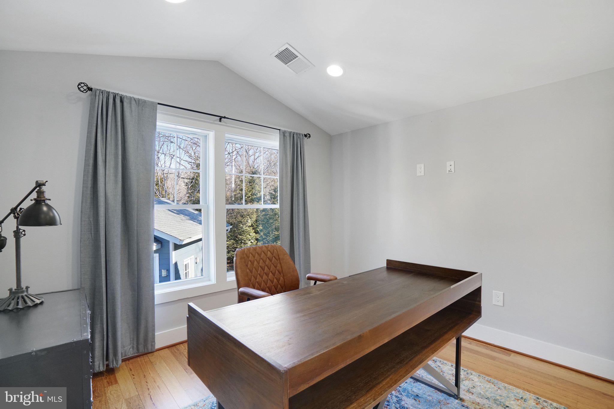 SEMINARY HILL - Residential